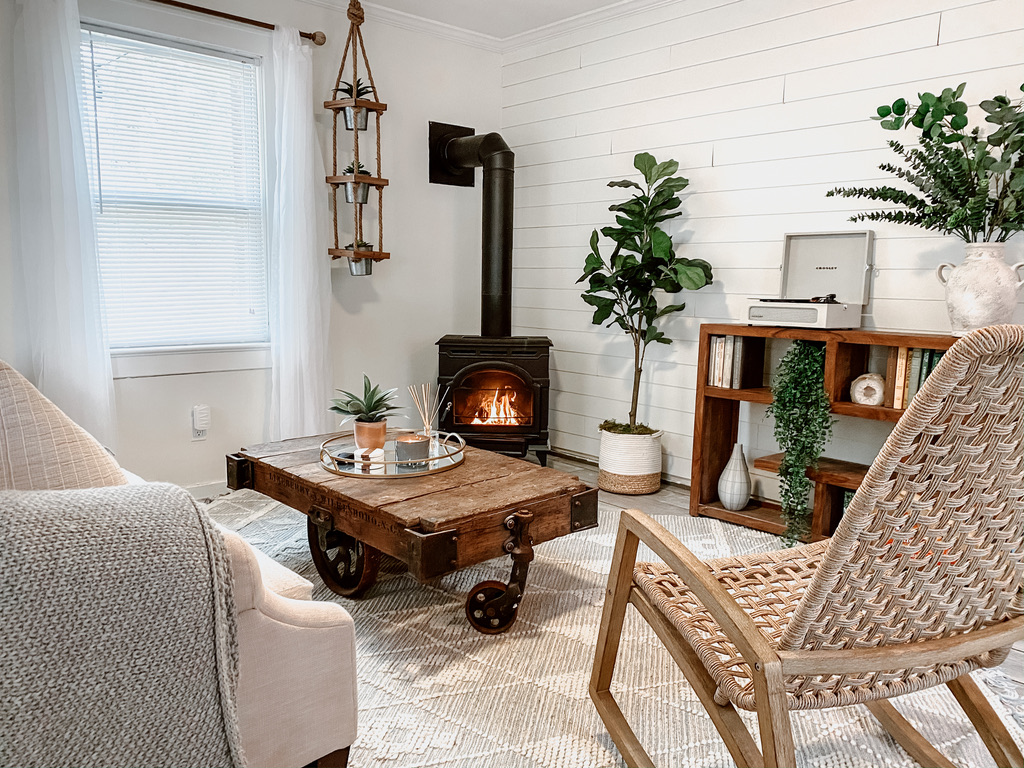 Eddy Cabin Oasis on Stream Cabins for Rent in Phoenicia, New York