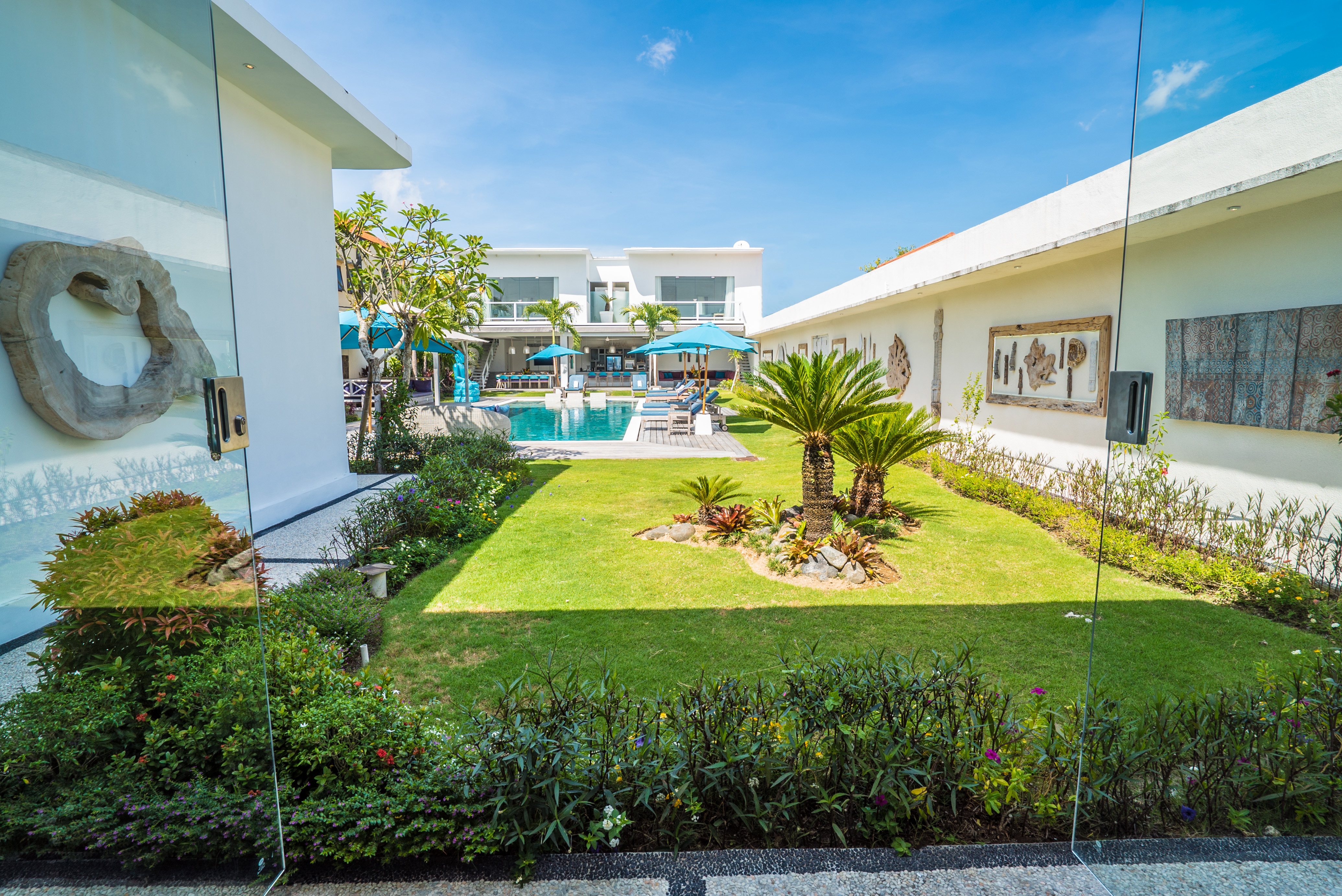 Luxury Huge 8 Bdr Villa 2 Infinity Pools Paradise Villas For Rent In Seminyak Kuta Bali Indonesia