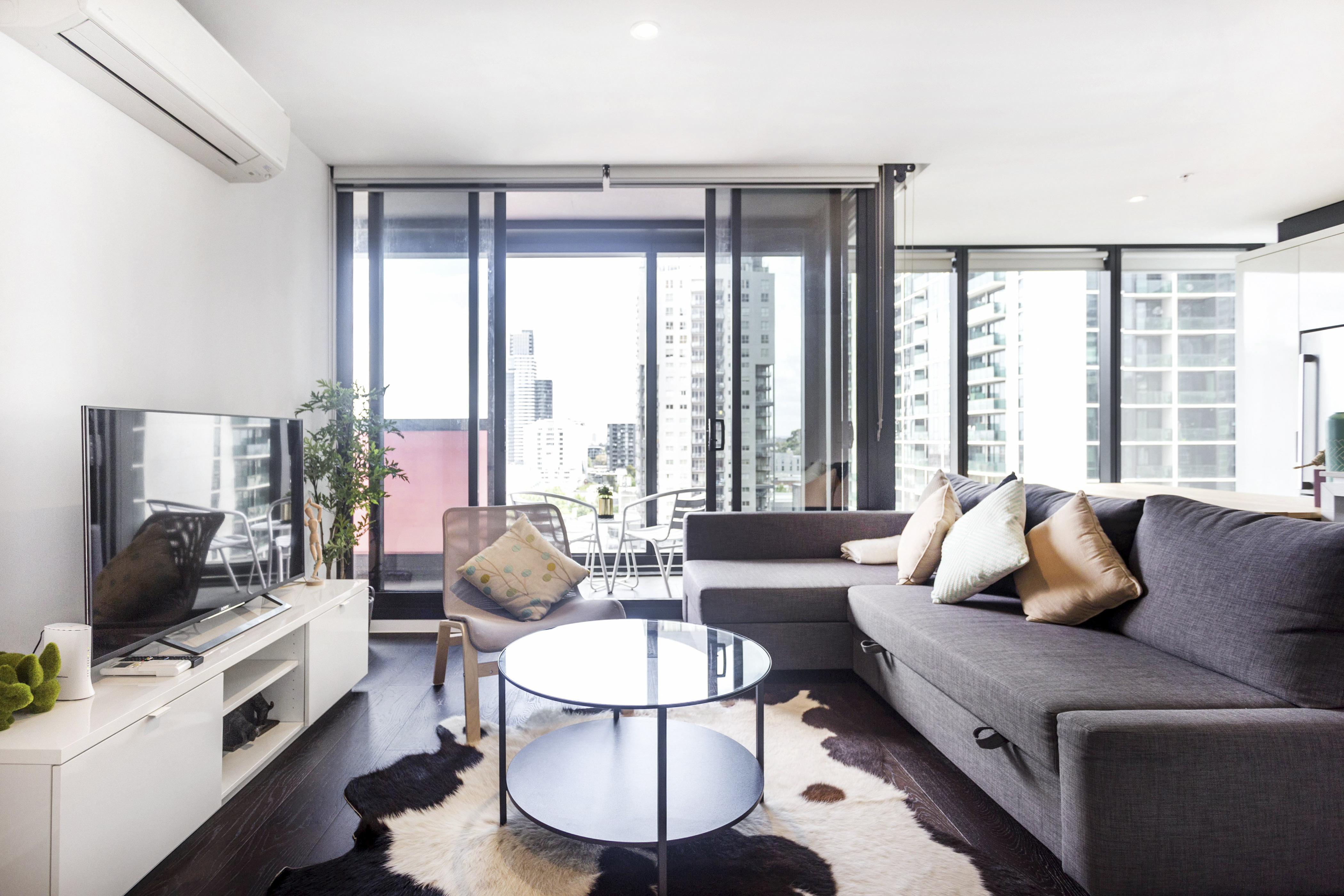 Enjoy & Experience in Melbourne Le City Apartment