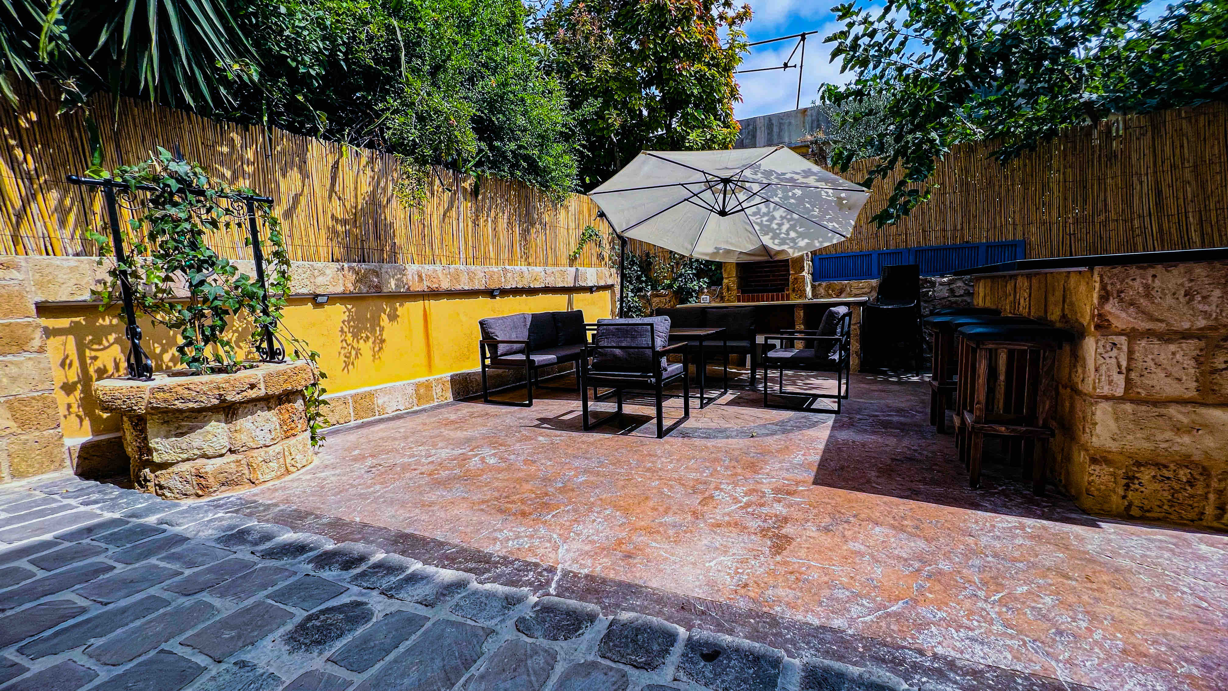 TheHideaway.Batroun