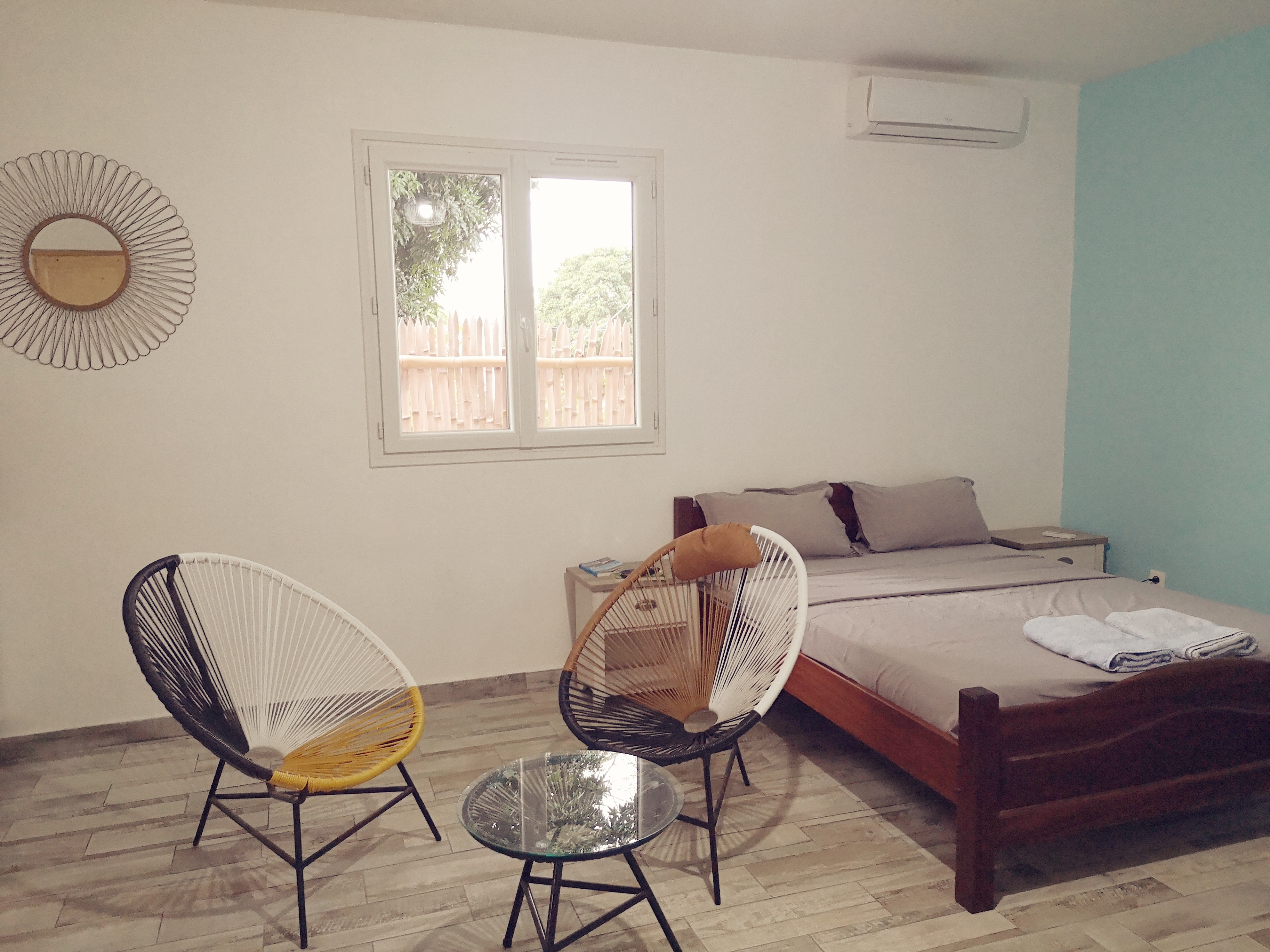 Bandrélé: Nice secure accommodation close to the sea.