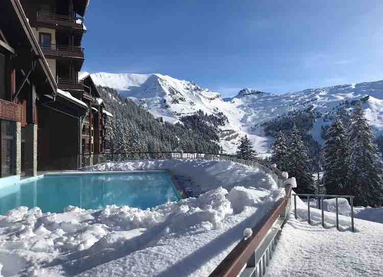 Grand Massif 4* Ski in-Ski out apartment with pool