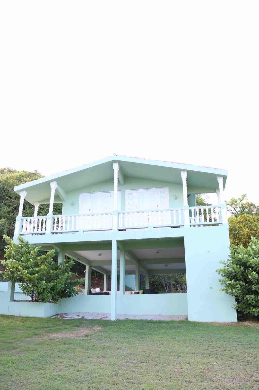 Casa Esmeralda. Explore the Southeastern Coast. Houses for Rent in