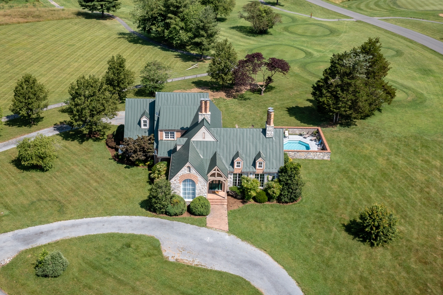 The Stone House Houses for Rent in Luray, Virginia, United States