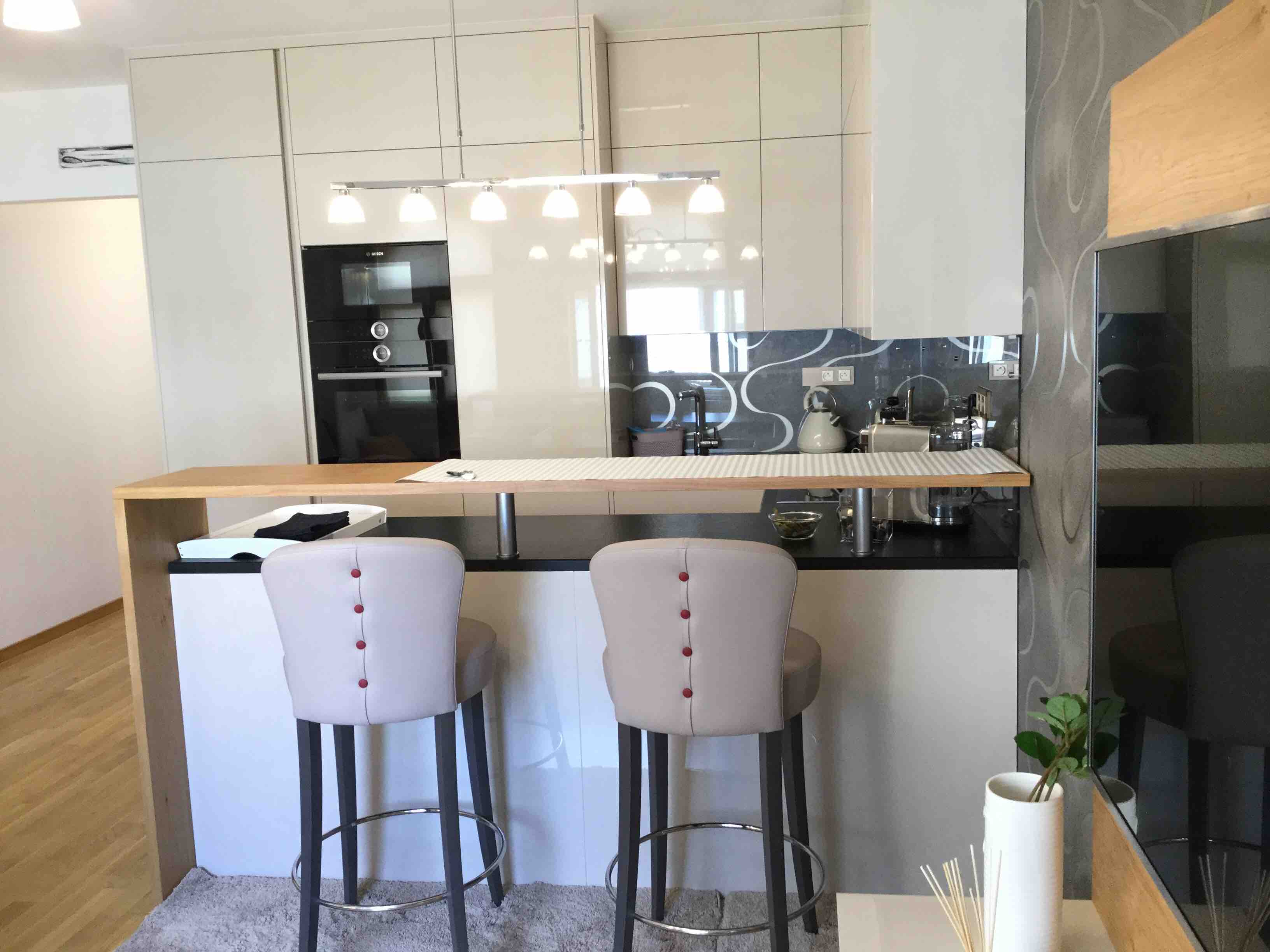 Great lovely appartment +AC in centre 2parkplaces