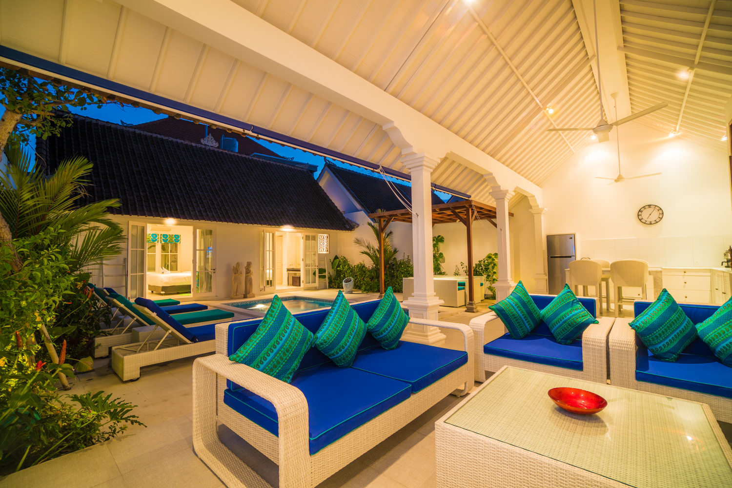 2 BR Villa walking to the double 6 - Sunset Beach