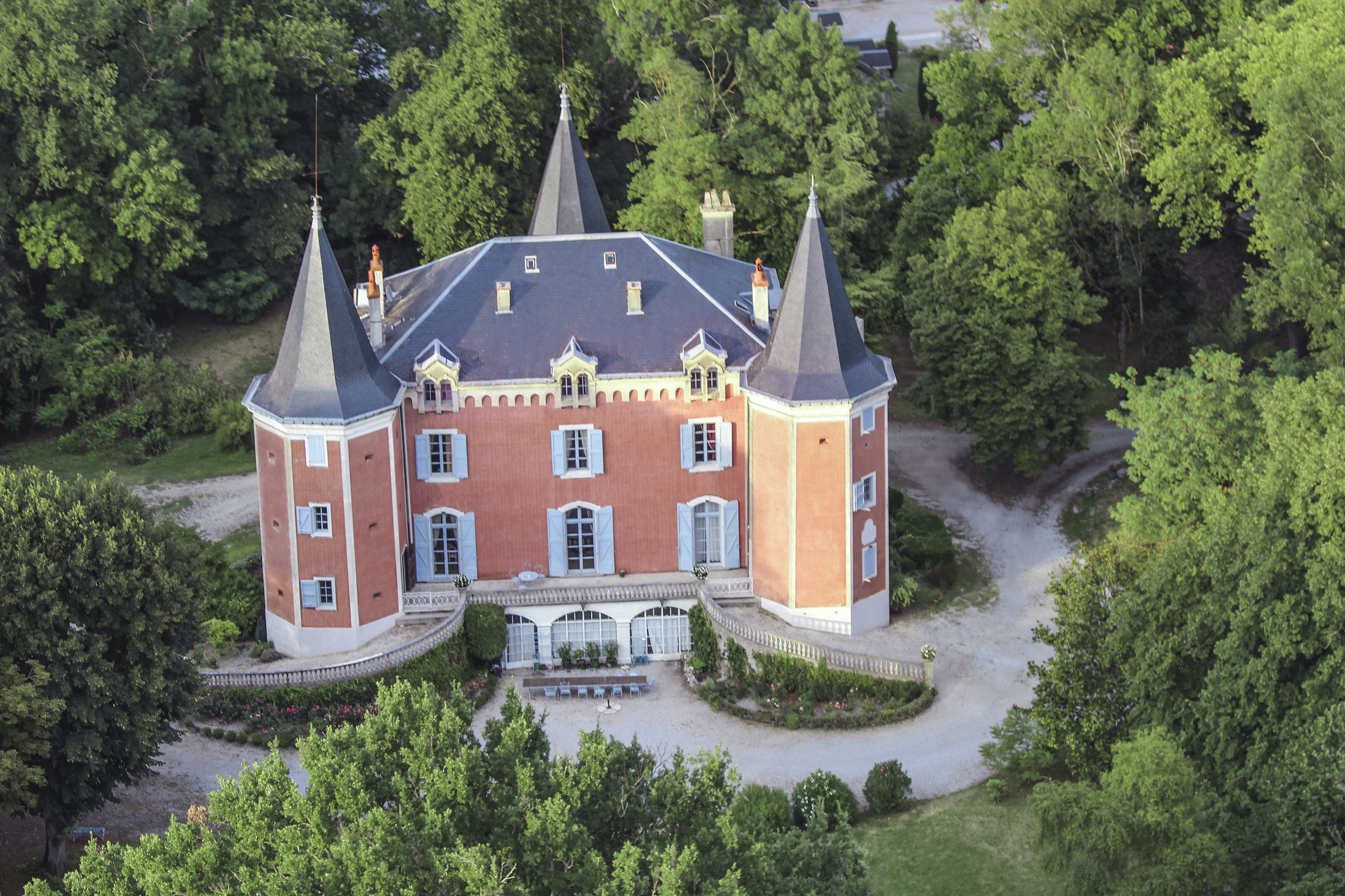 Apartment in a castle -up to 14 ppl