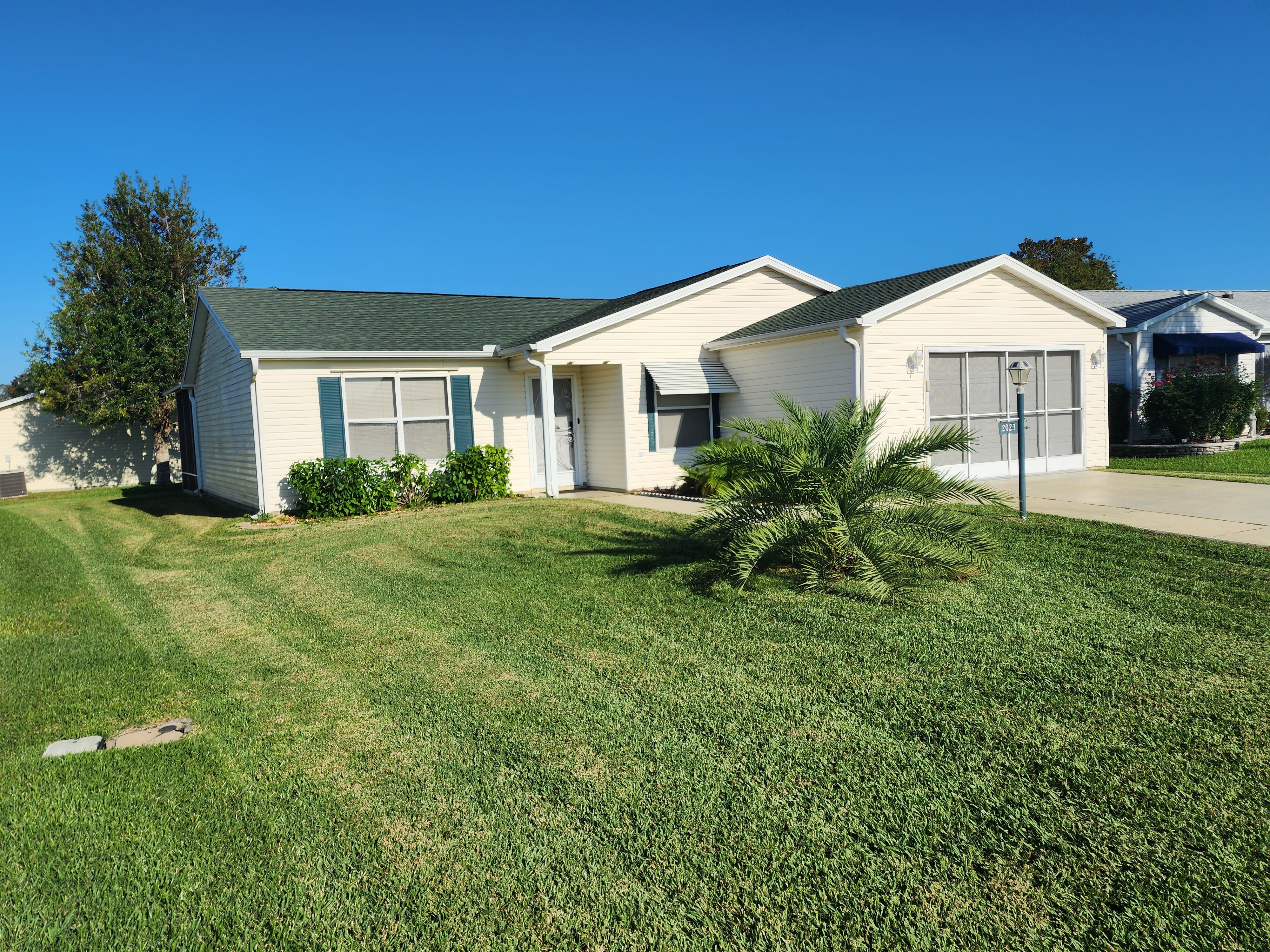 Entire 3 Bedroom House (Sleeps 8) in The Villages