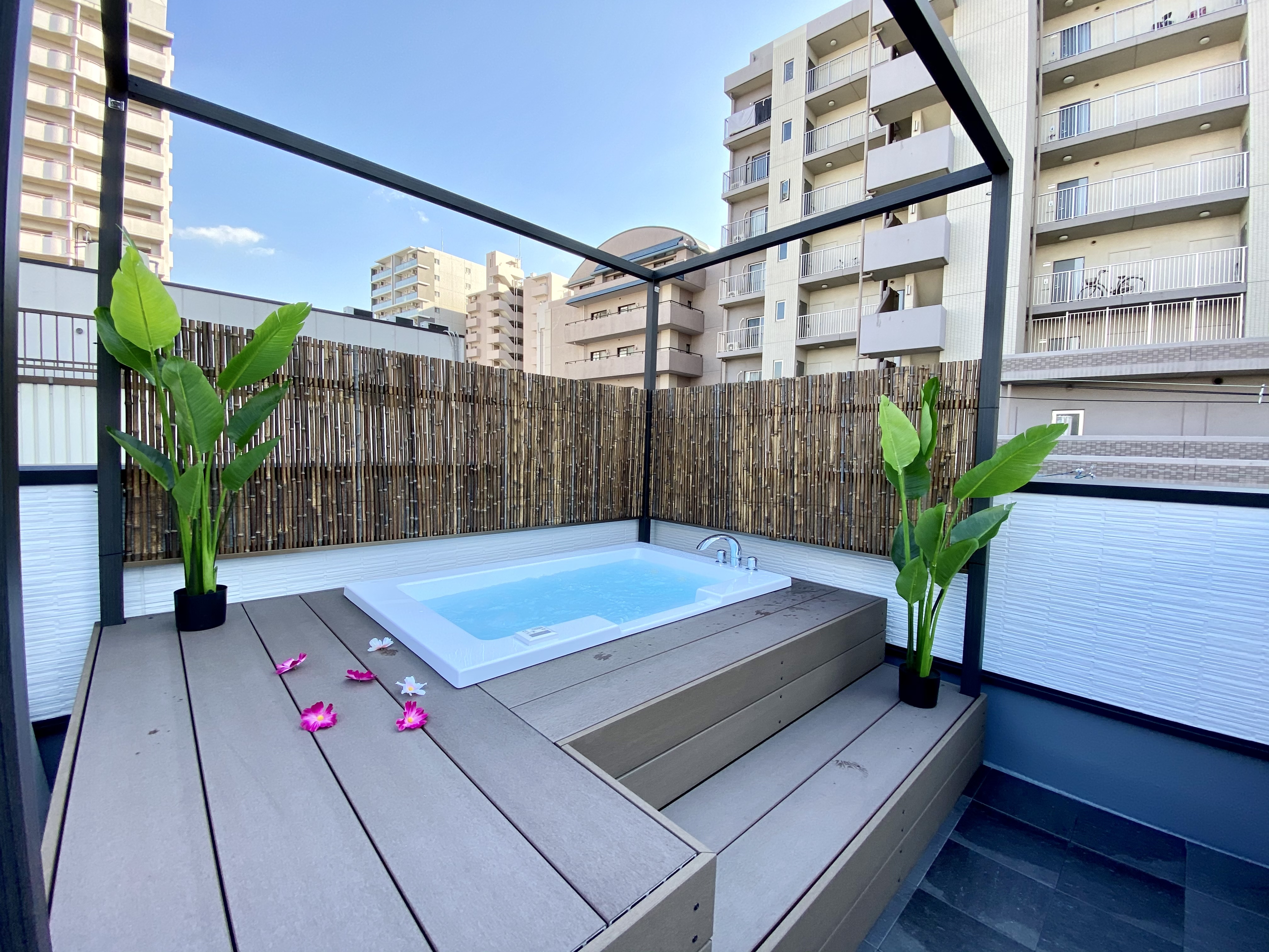 屋上露天風呂 無料駐車場 Jr難波駅徒歩7分 道頓堀 心斎橋 Free Wifi