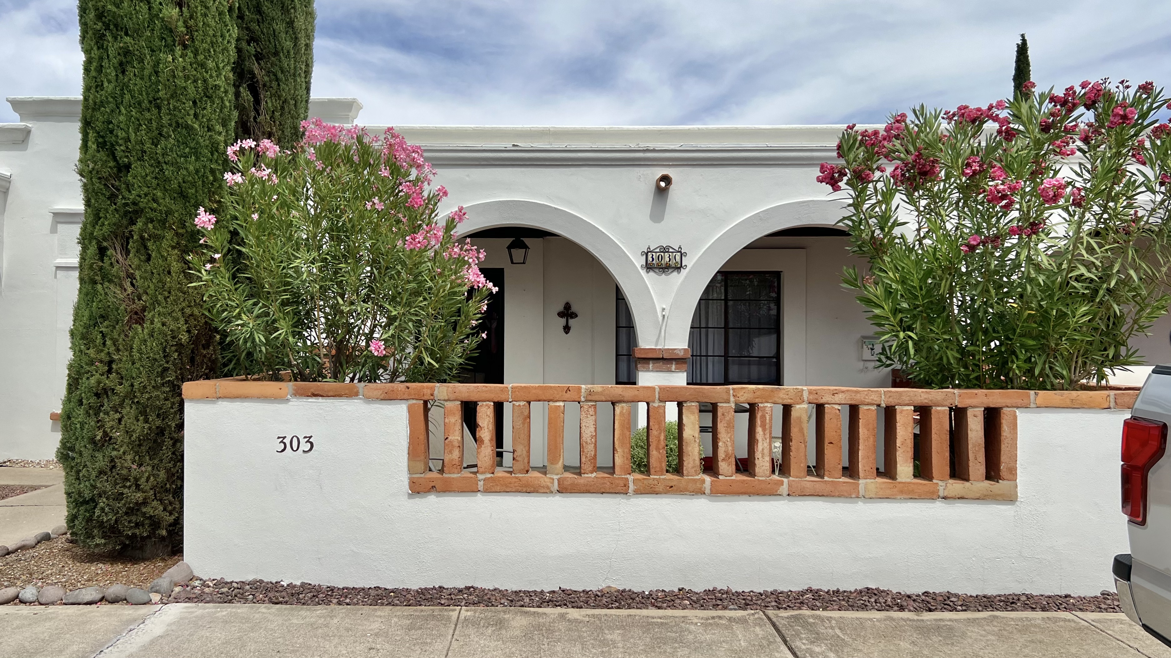 Entire Villa, including coffee =) 55+ Community