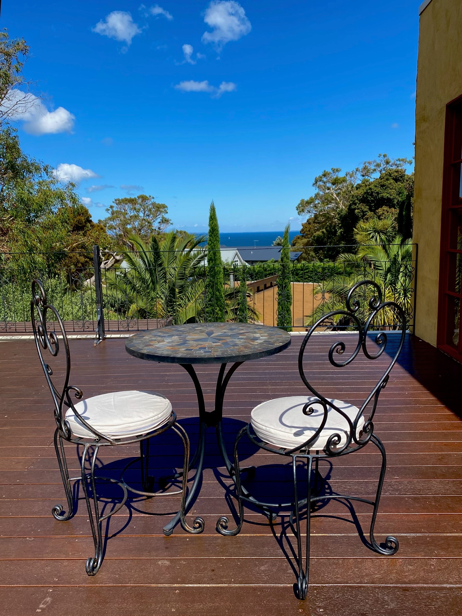 A tuscan style retreat with bay views. in Mount Martha, Mornington Peninsula