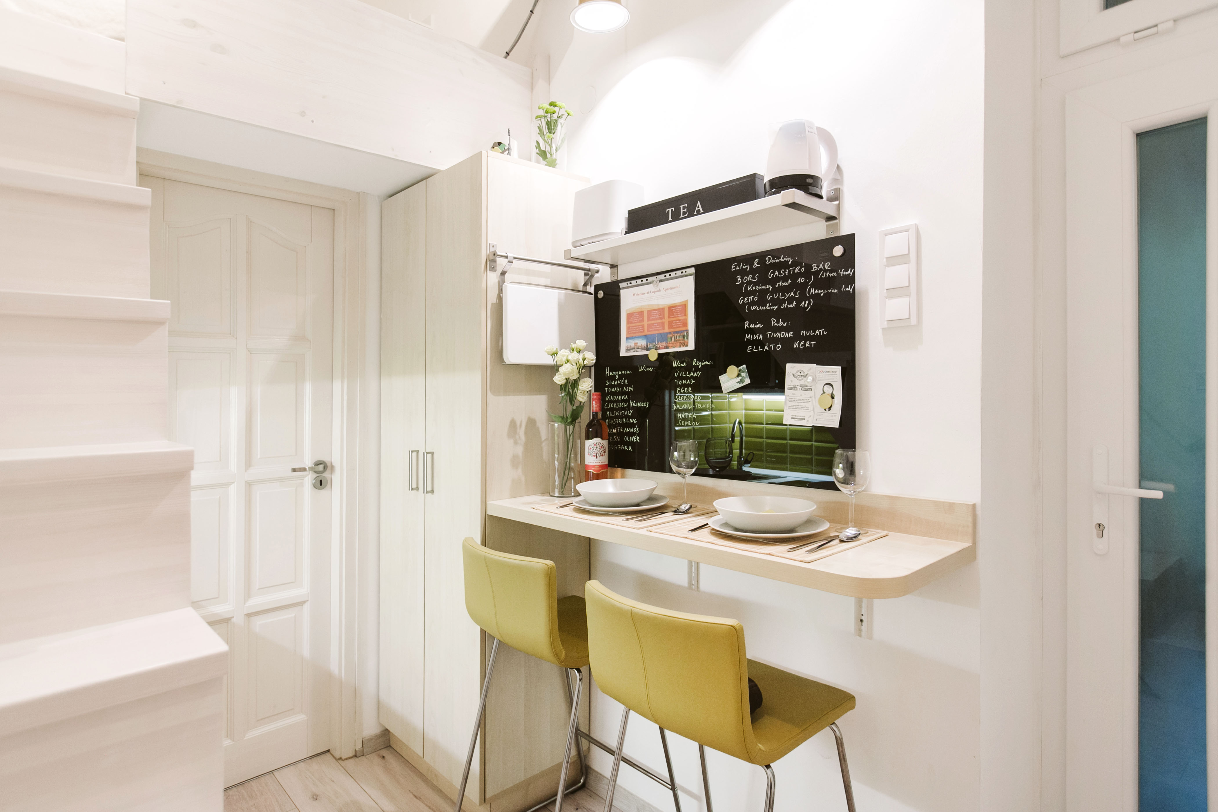 Capsule apartment at the Synagogue