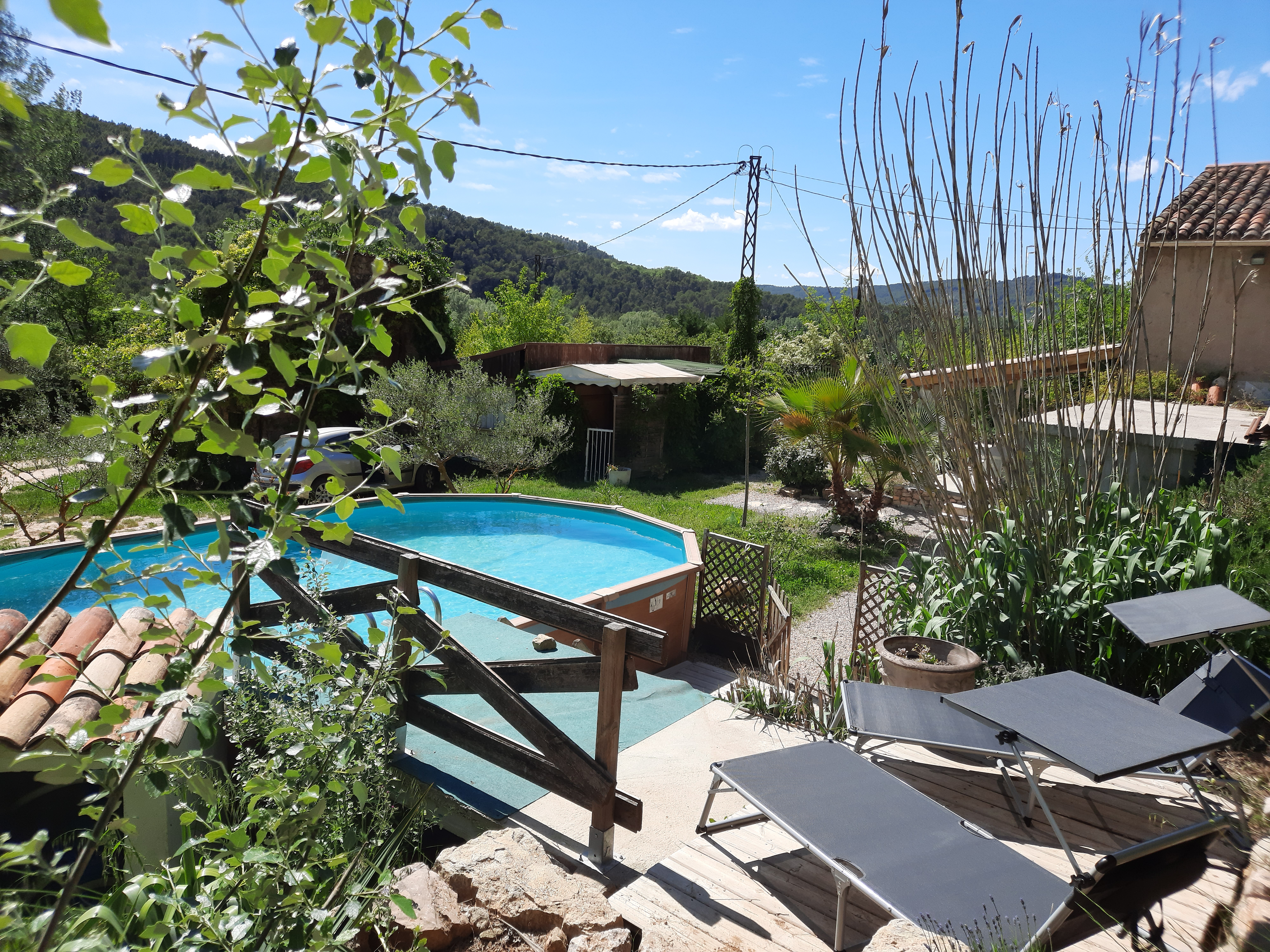 House swimming pool grounds for you in a quiet area