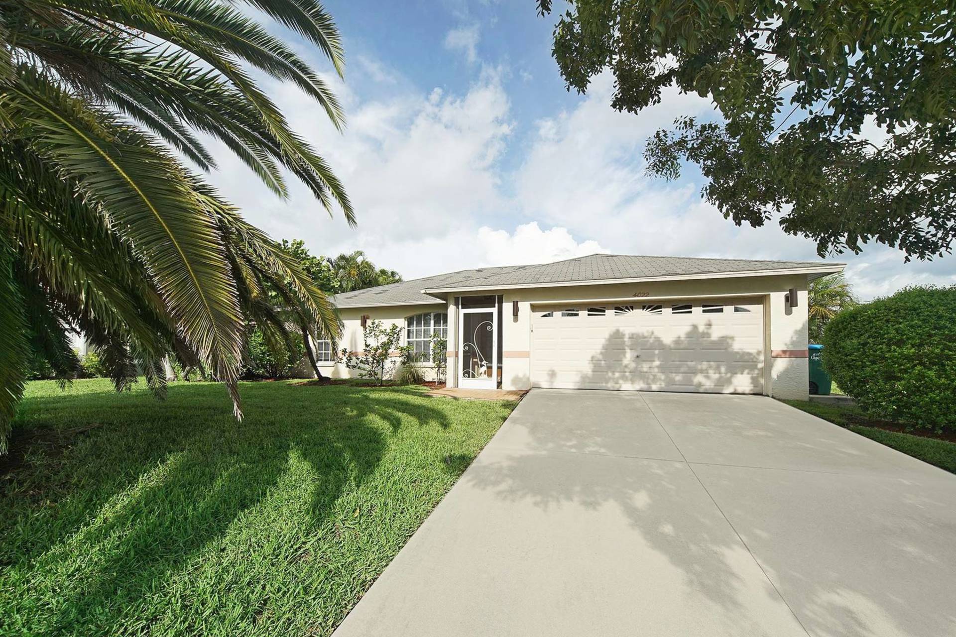 Villa Nala In Cape Coral Exklusive Villa Mit Pool Houses For Rent In Cape Coral Florida United States