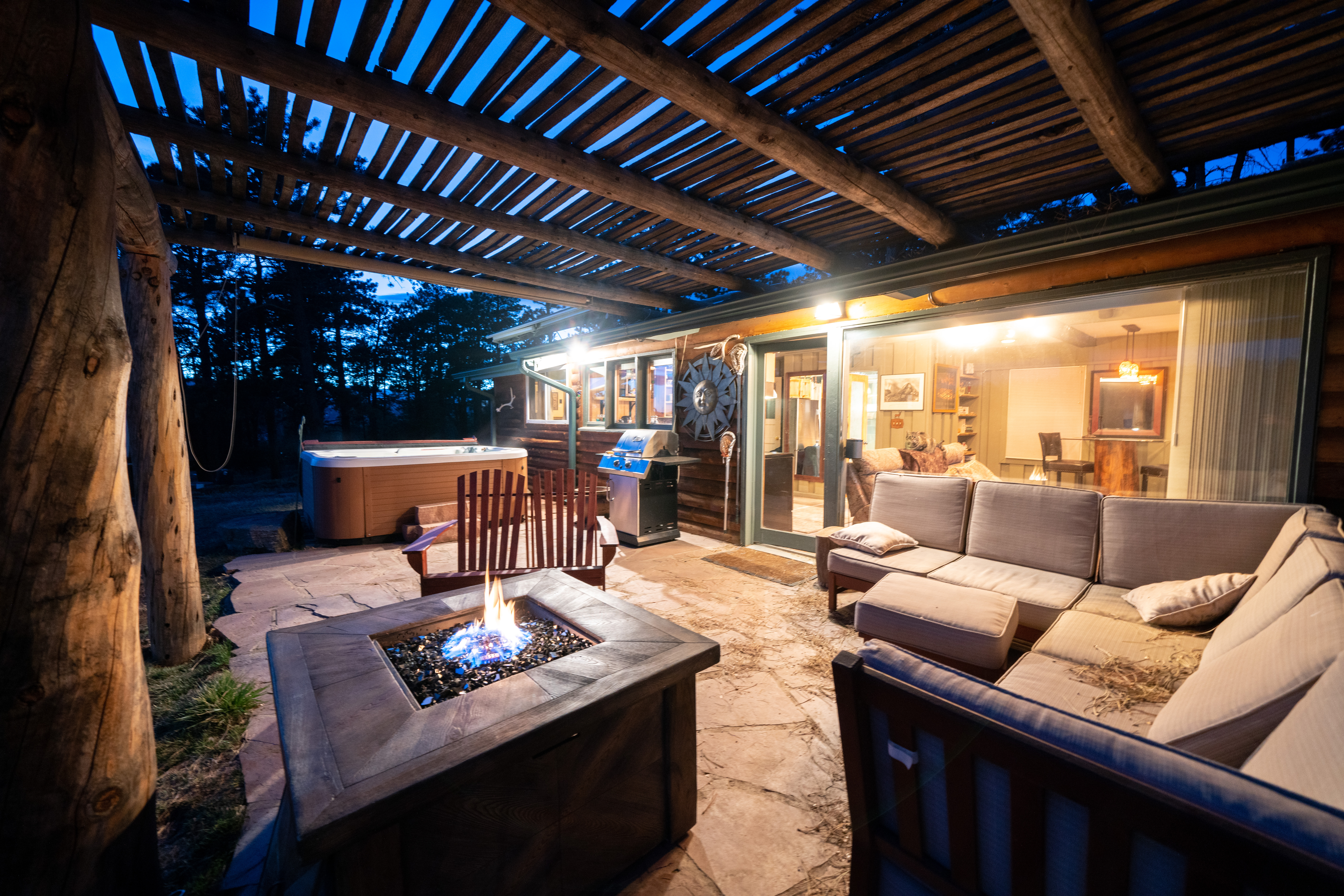 pet friendly hot tub cabins