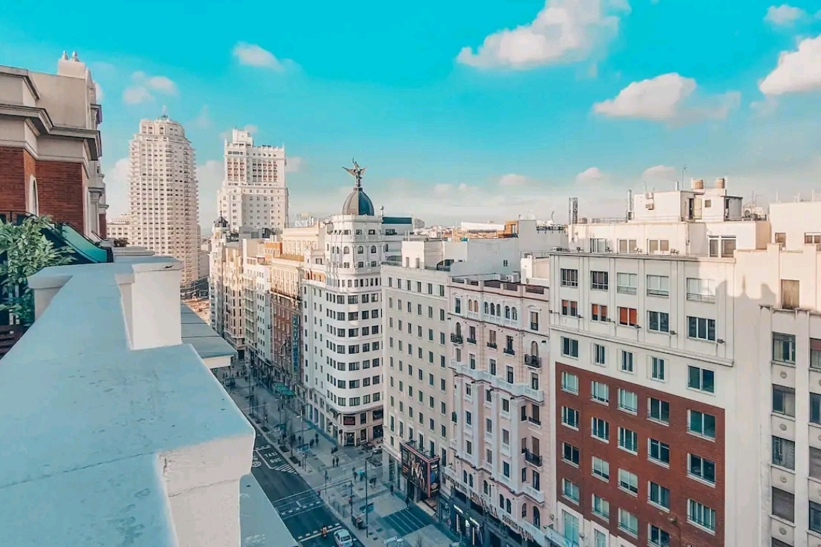 10 Piso en Gran Via con Terraza
