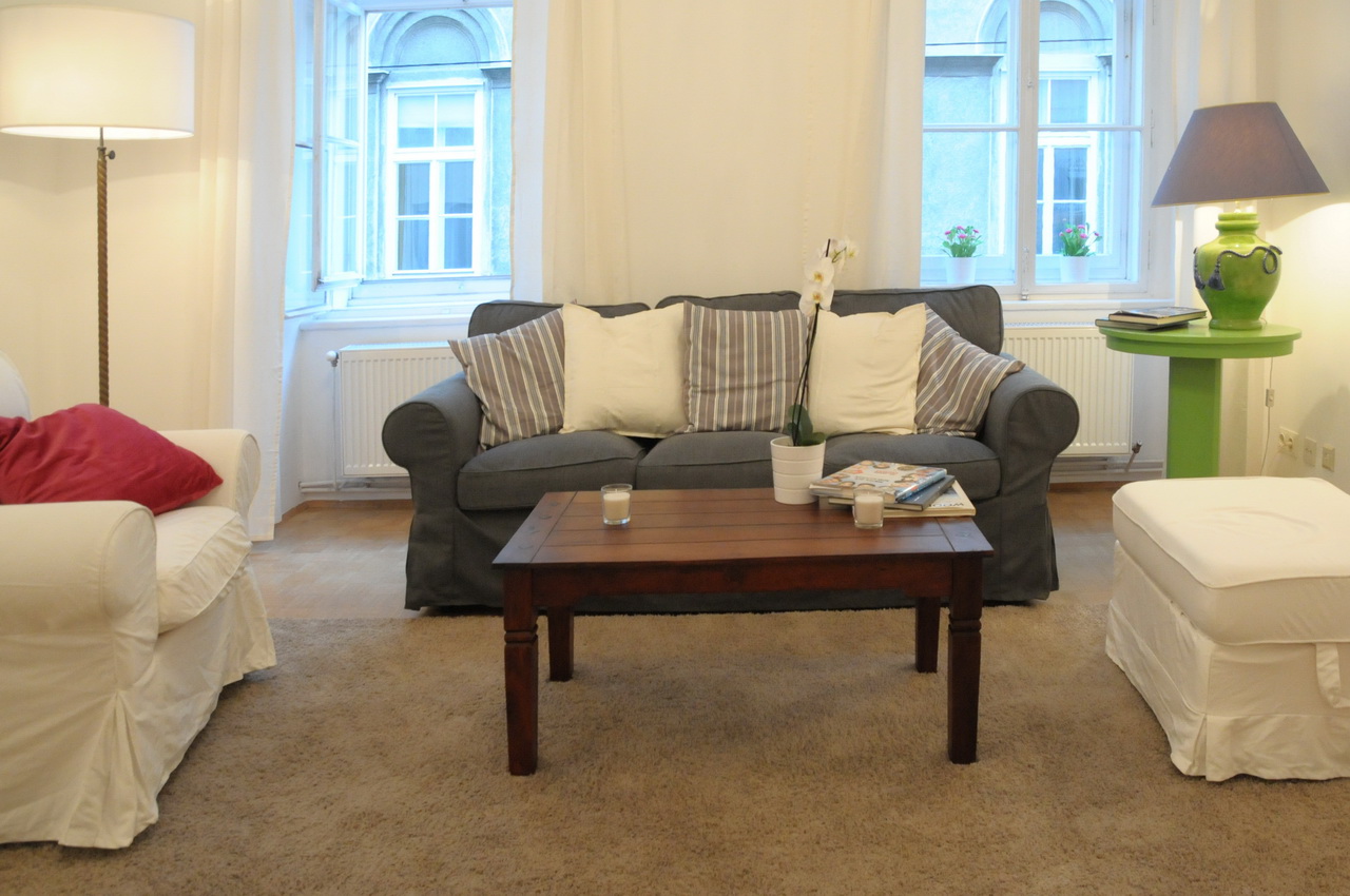 Completely Renovated Apartment/ Easy Self Check in