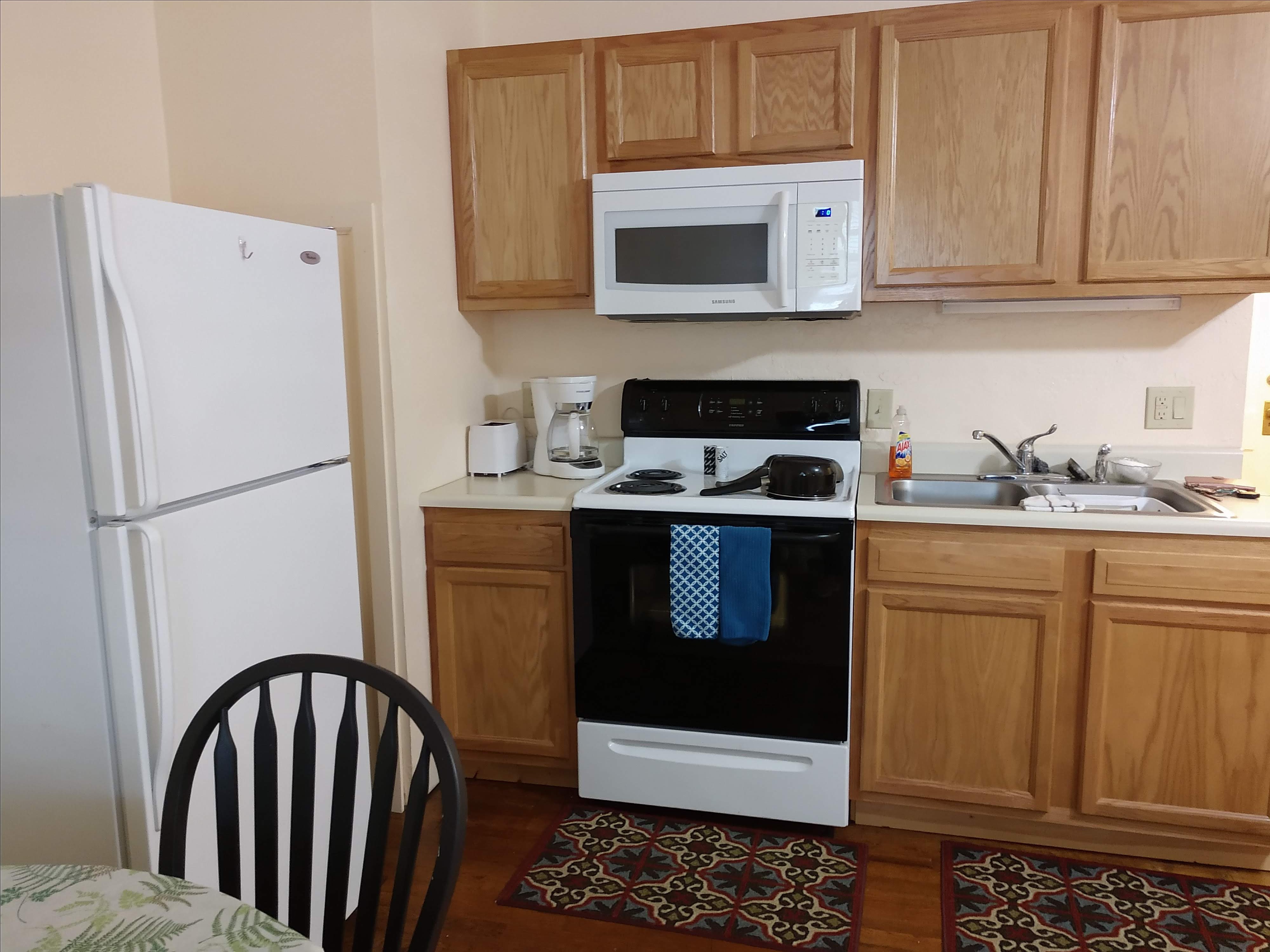 Cute and comfy apartment for 2 Apartments for Rent in Spencer, West