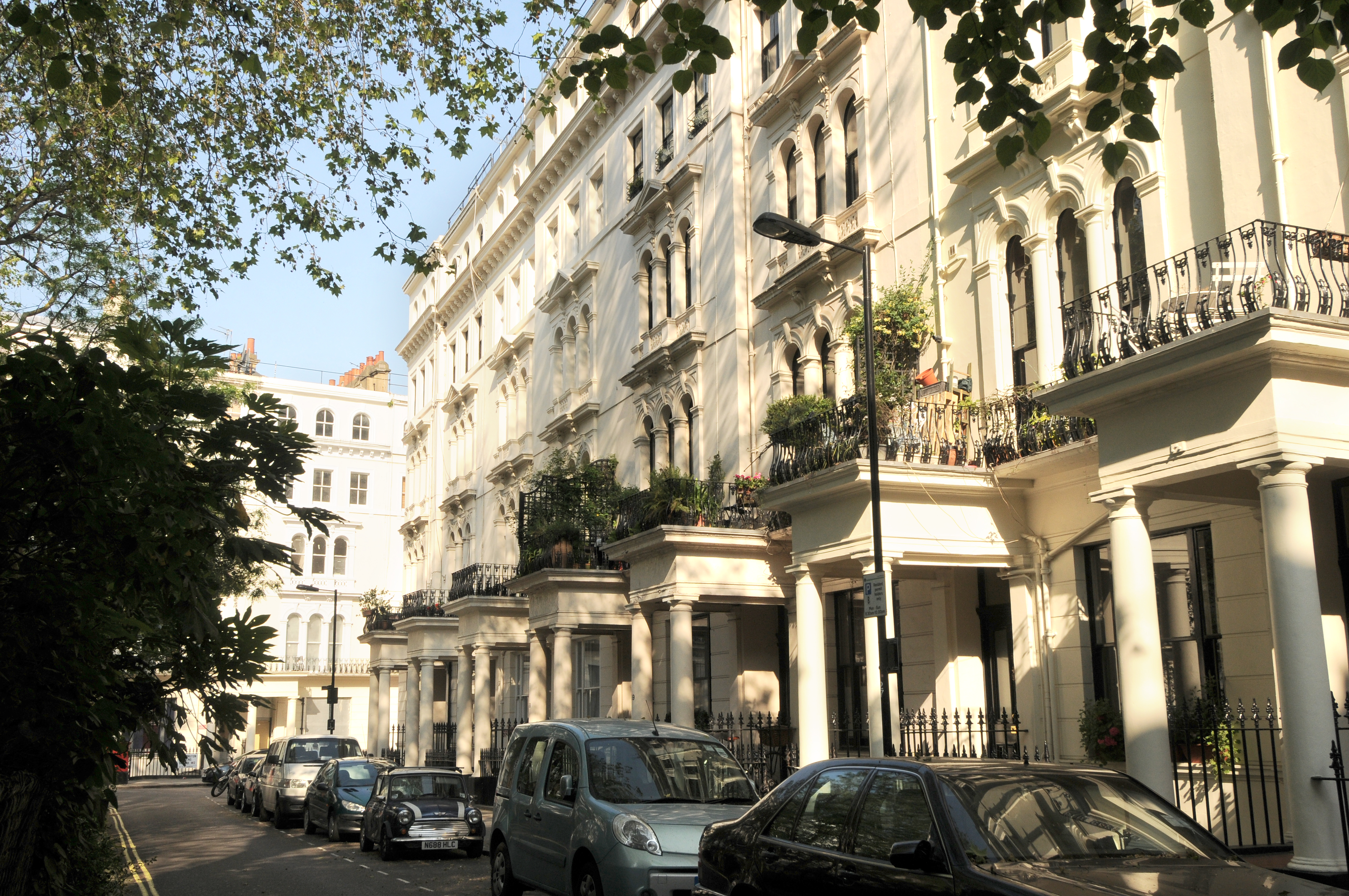 Very Central! Bayswater Apartment in Westminster, London