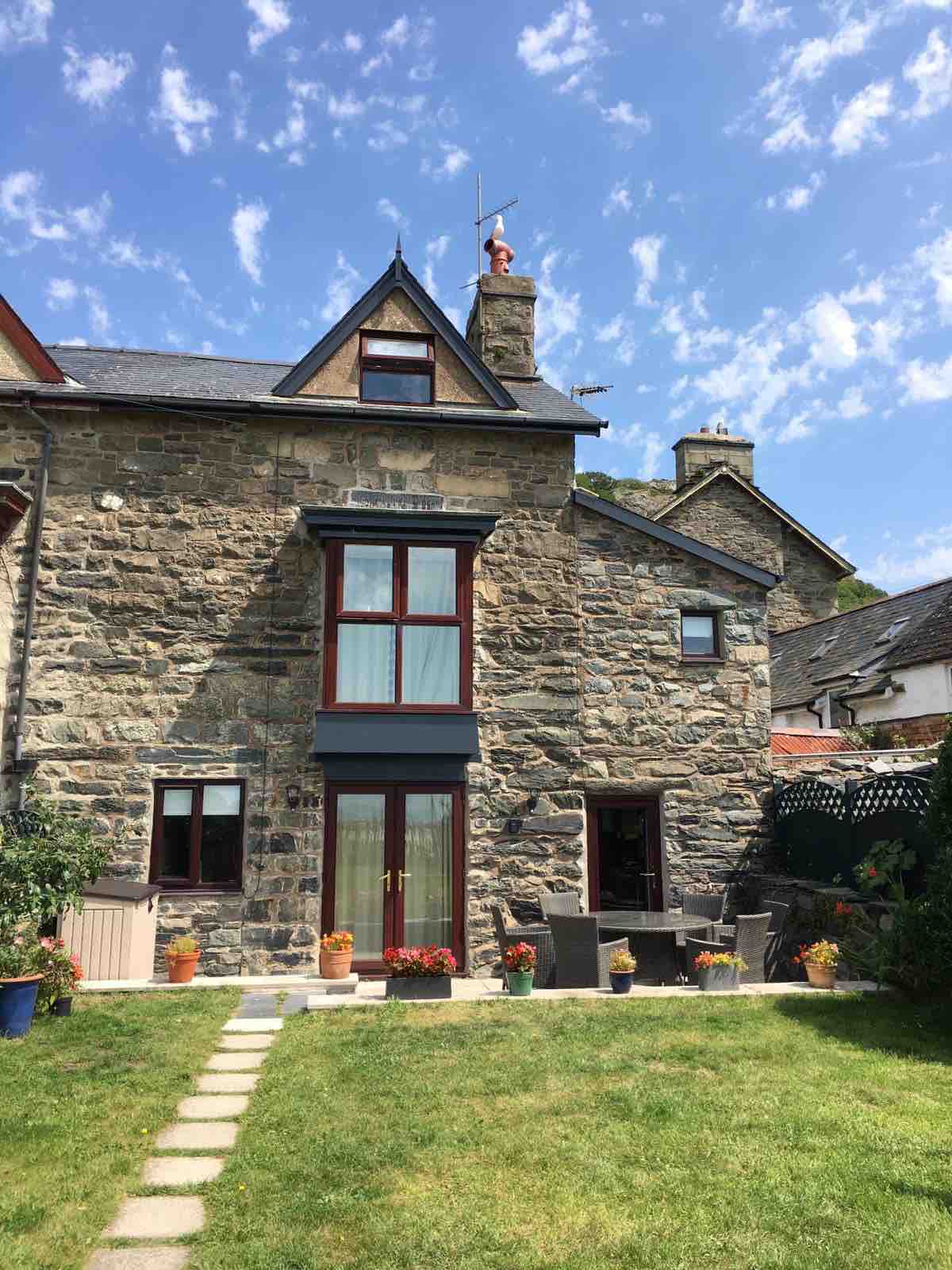 Min y don Town House near Barmouth harbour Houses for Rent in