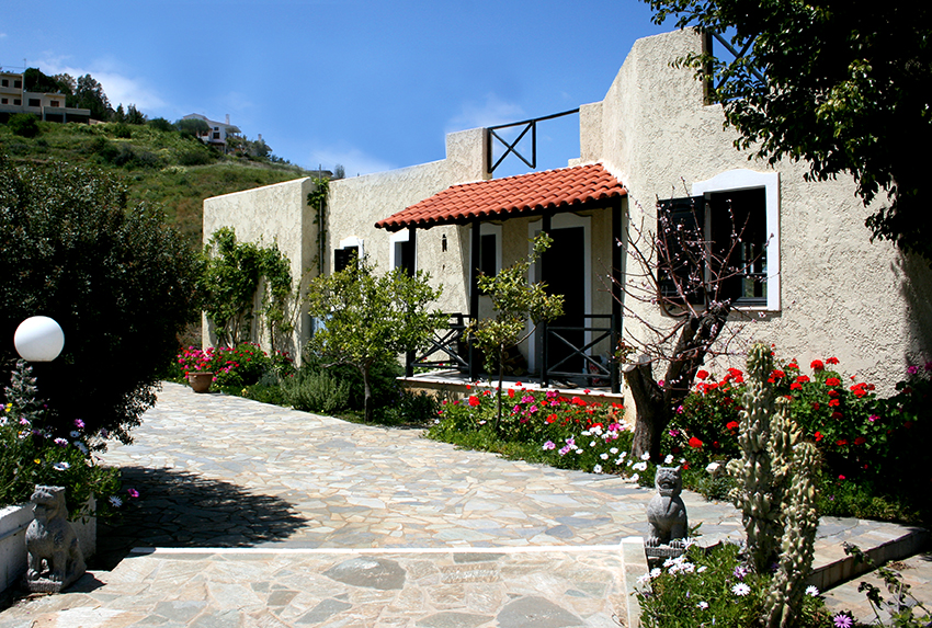 Villa Radamanthis Holiday Apartment with Sea View