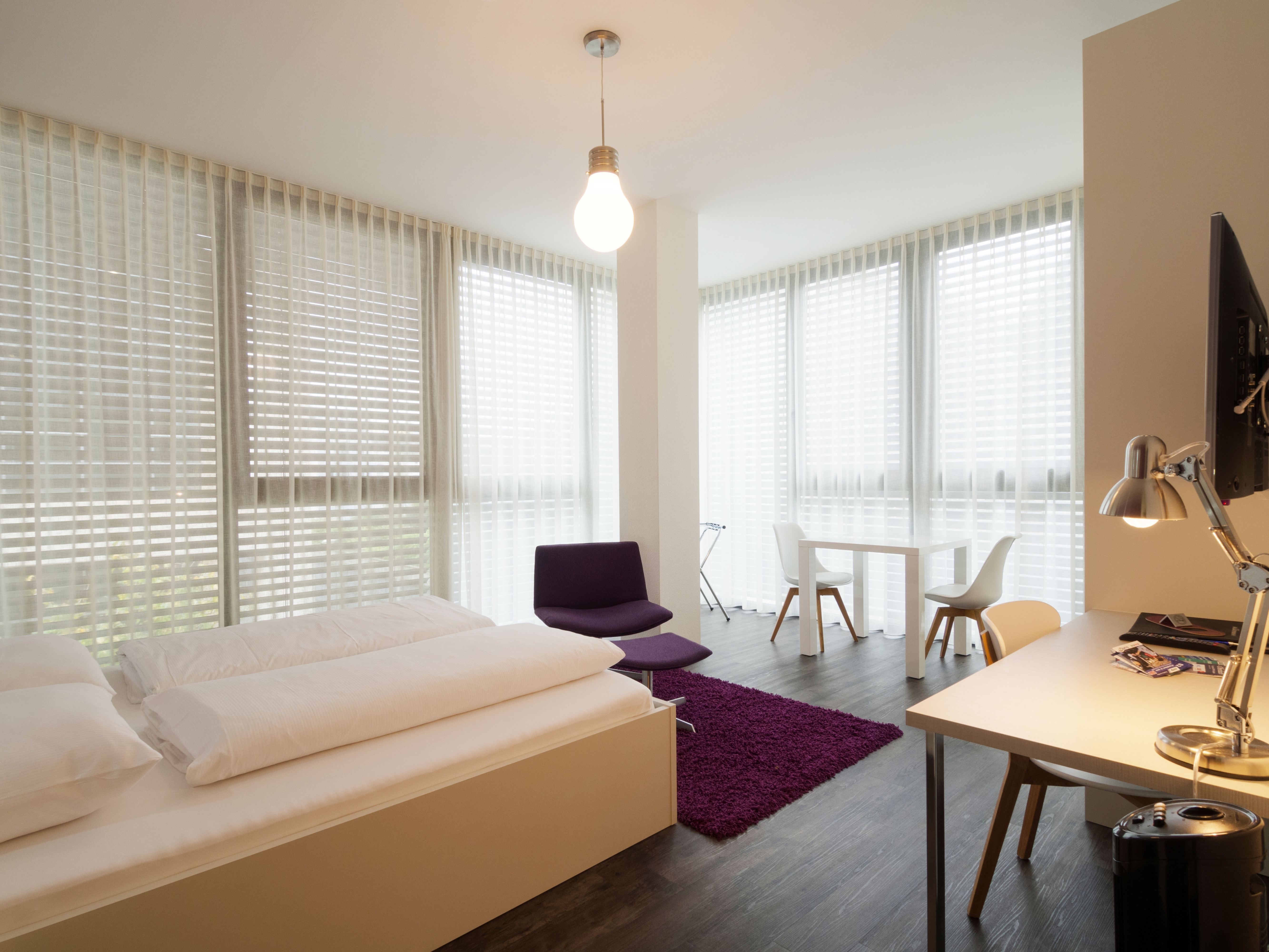 Central Apartments Boardinghouse 