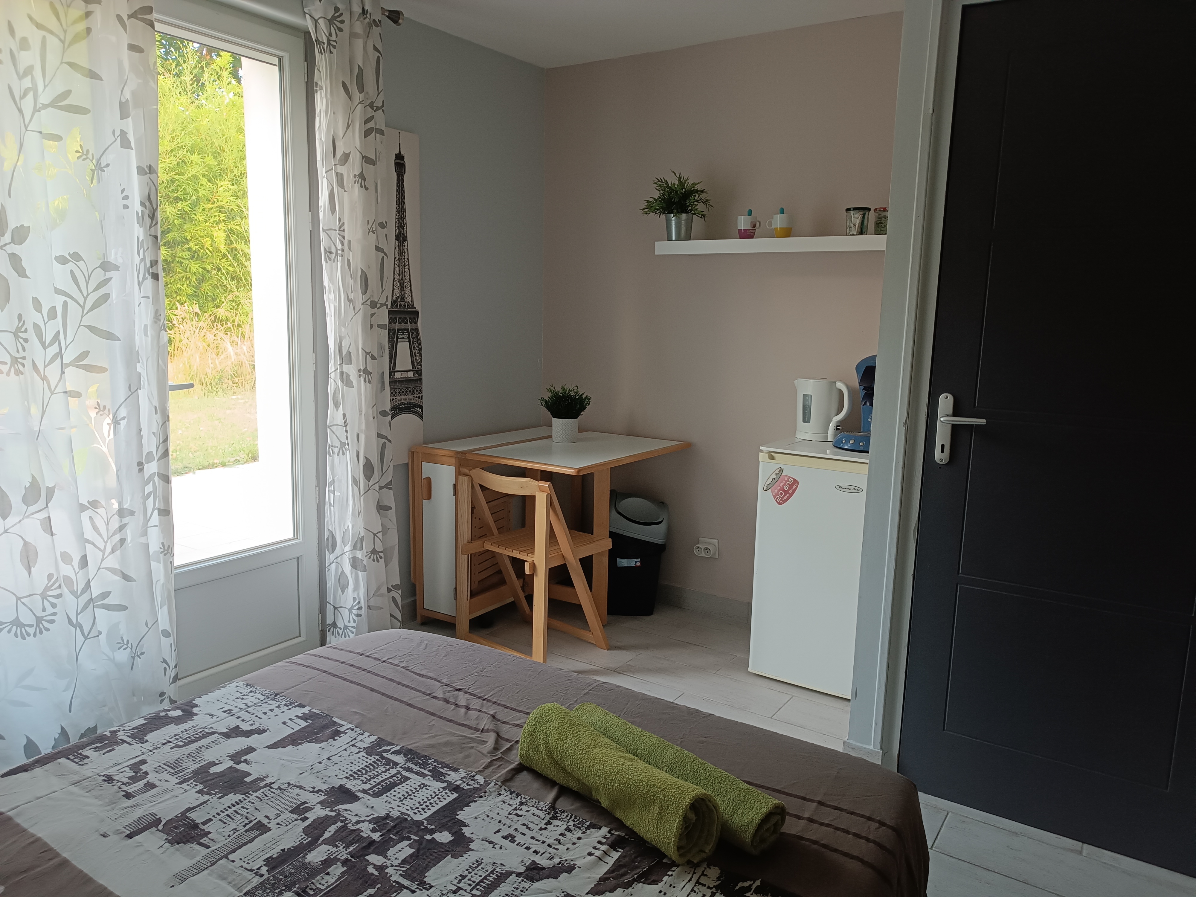 Quiet room in the heart of the Châteaux of the Loire