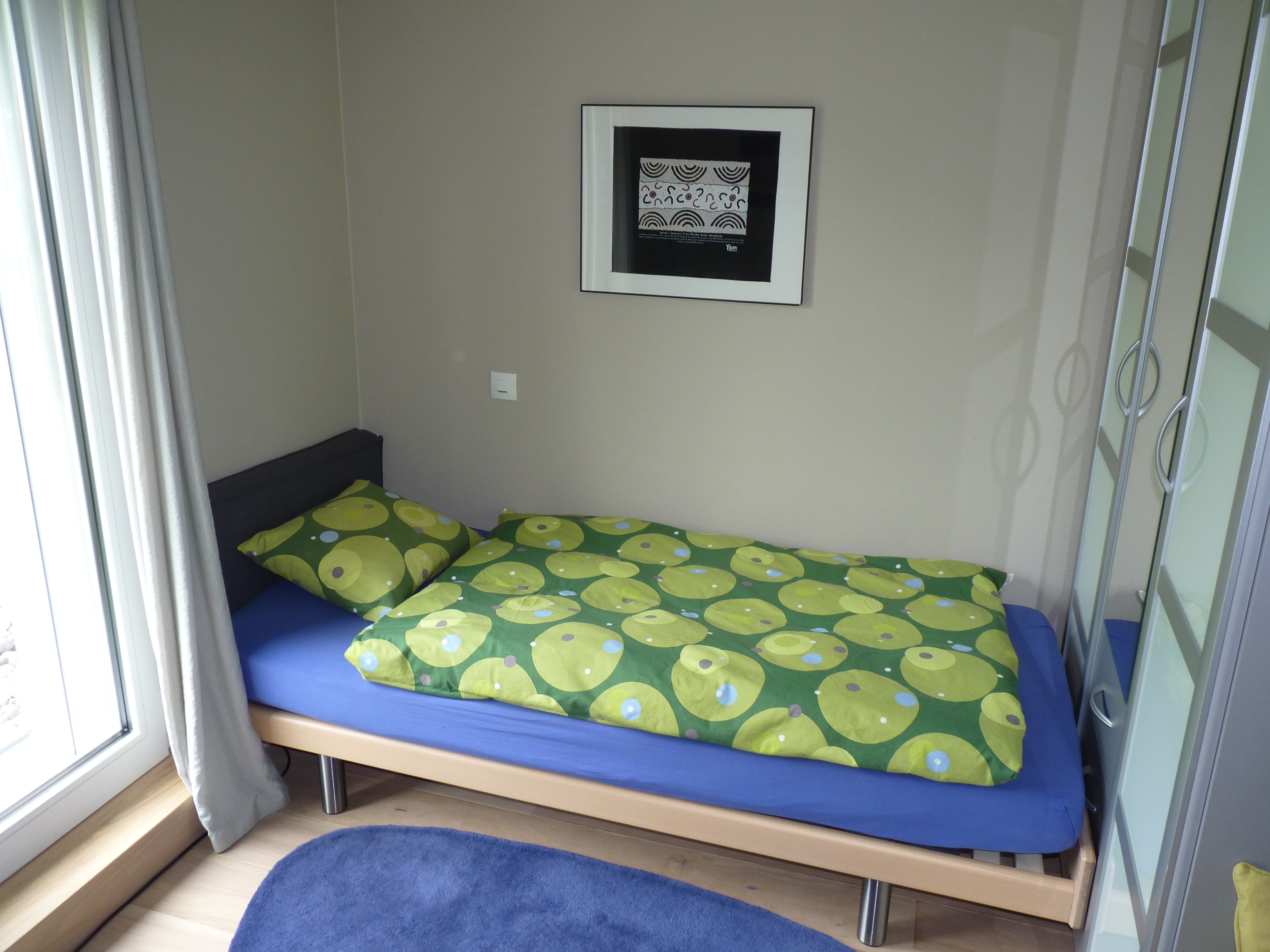 Lovely quiet room with near center