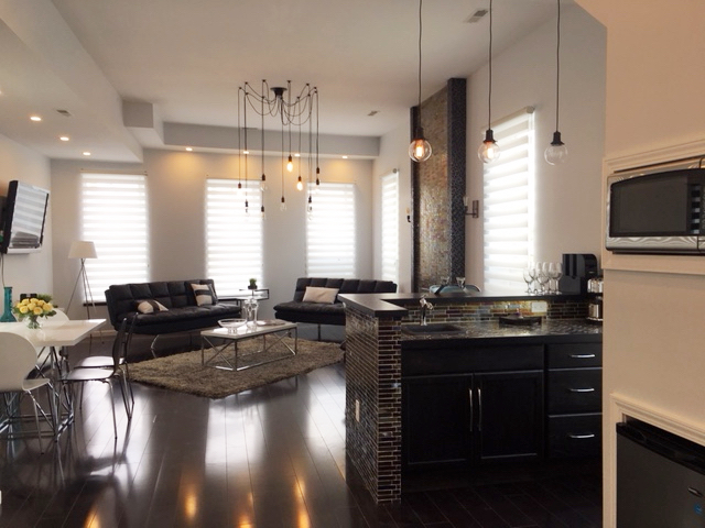 Luxury three story apartment in SHORT NORTH in Near North/University, Columbus