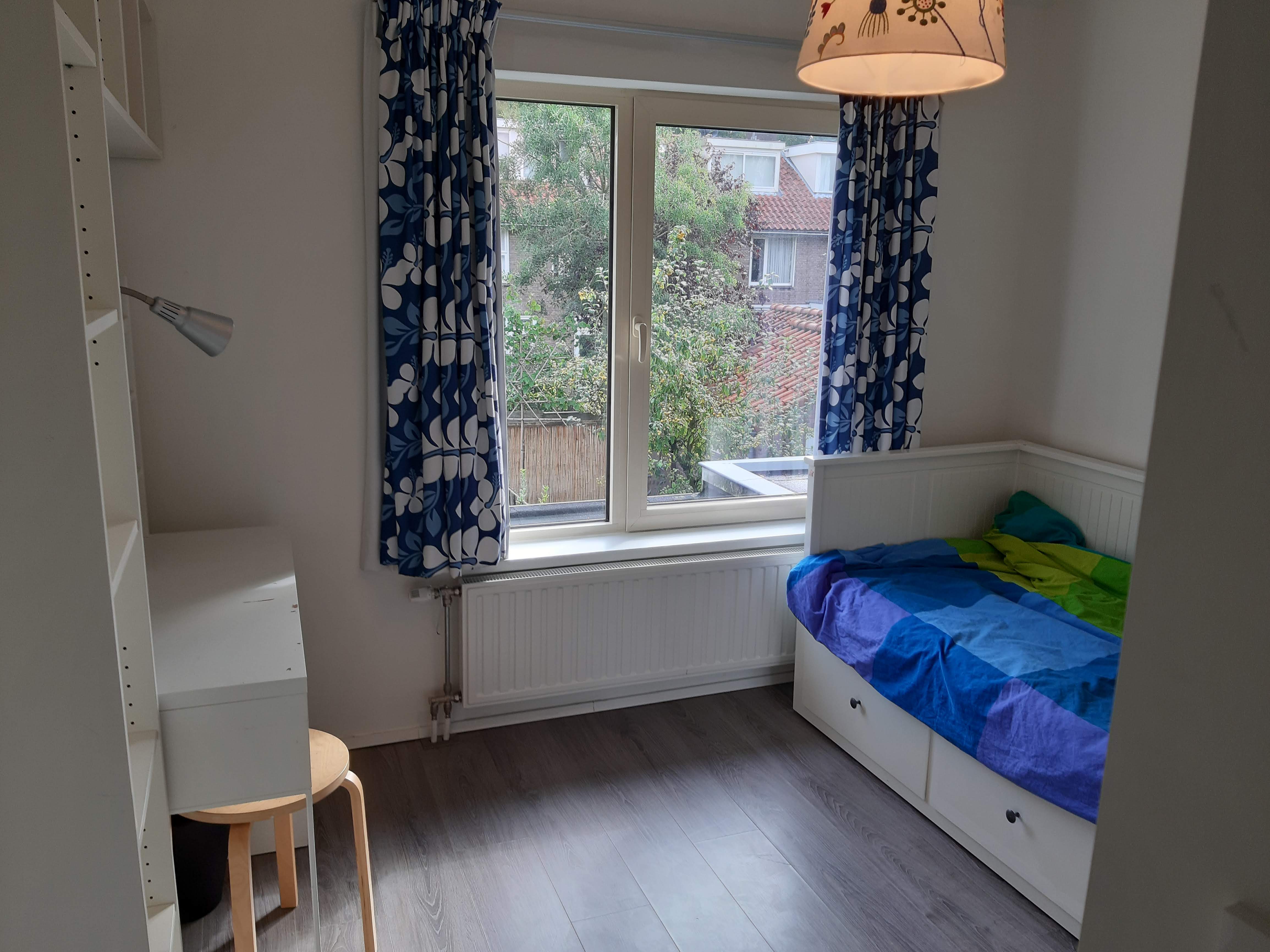 Beautiful home close to Amsterdam long term Townhouses for Rent in