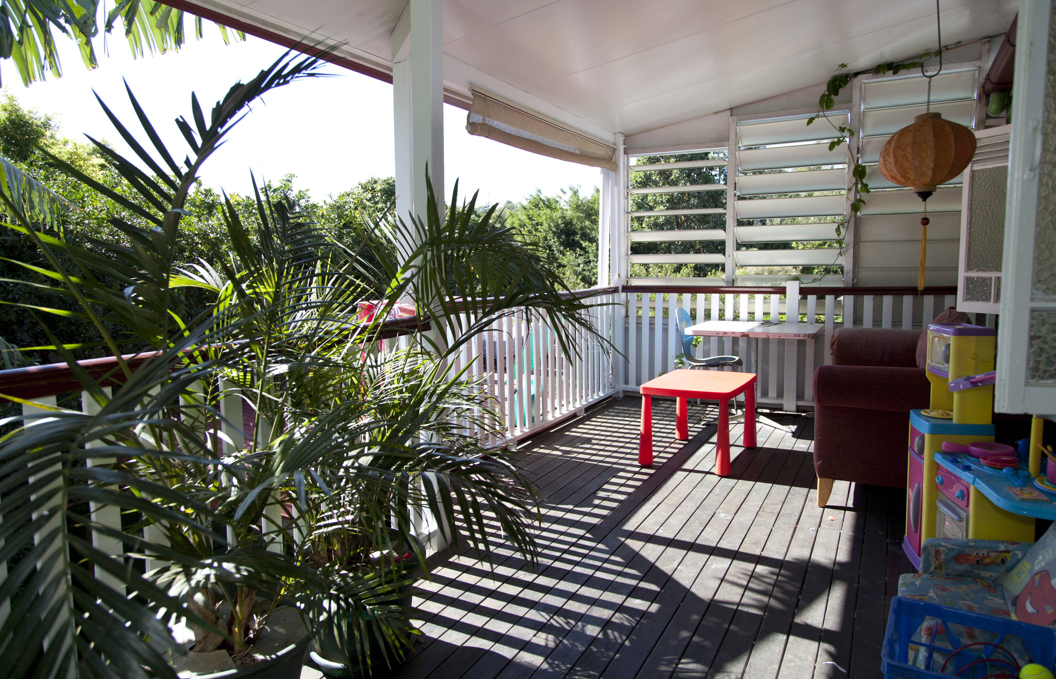 Classic Queenslander - 3 bedrooms in Fairfield - Dutton Park, Brisbane
