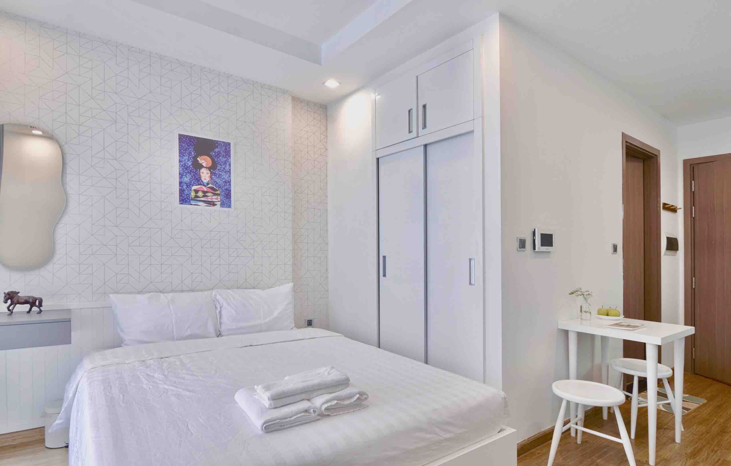 SUNNY HOUSE - Luxury Apt Vinhomes GreenBay
