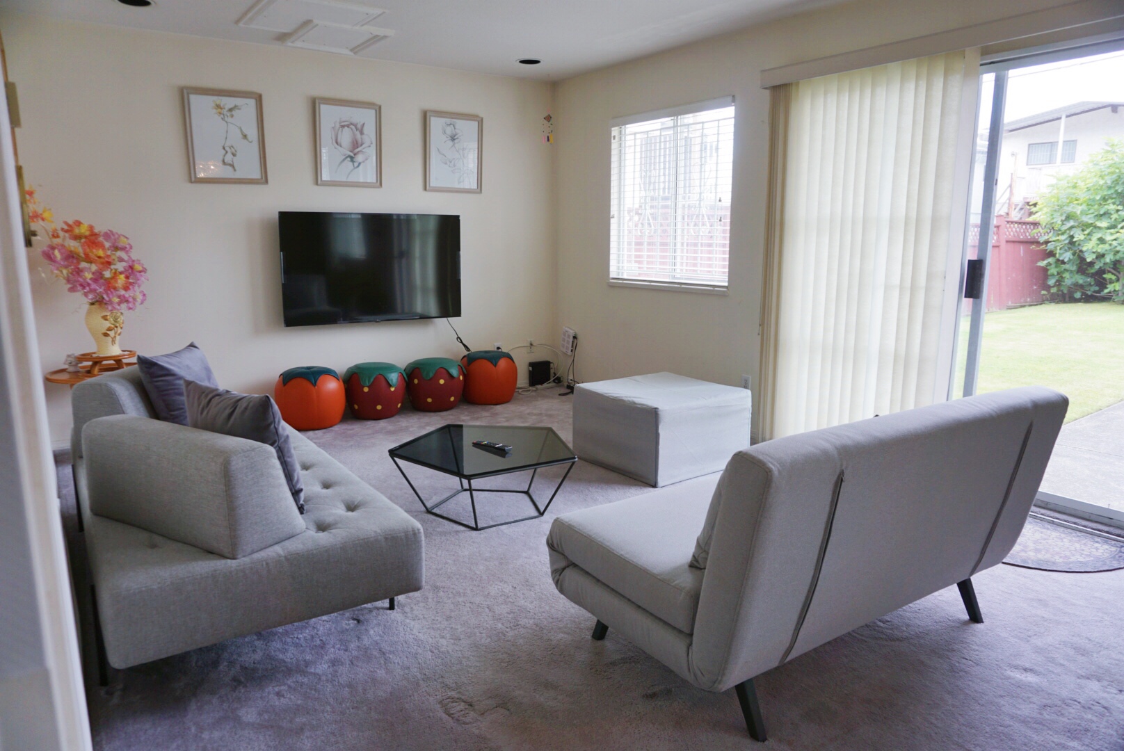 4 Bedrooms Entire House, Nearby Downtown Vancouver