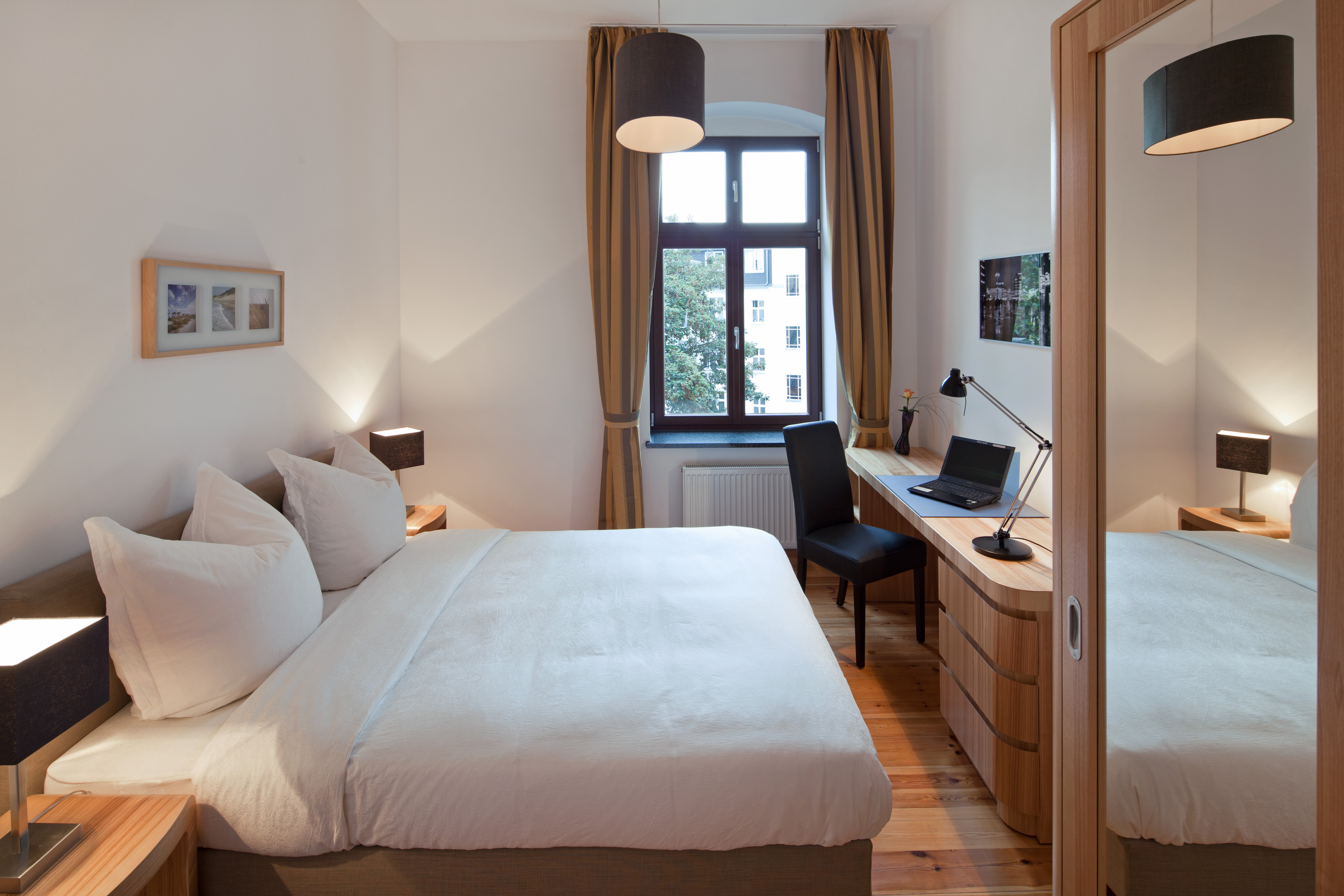 2 Bedroom Apartment with KeylessEasyEntry 24/7
