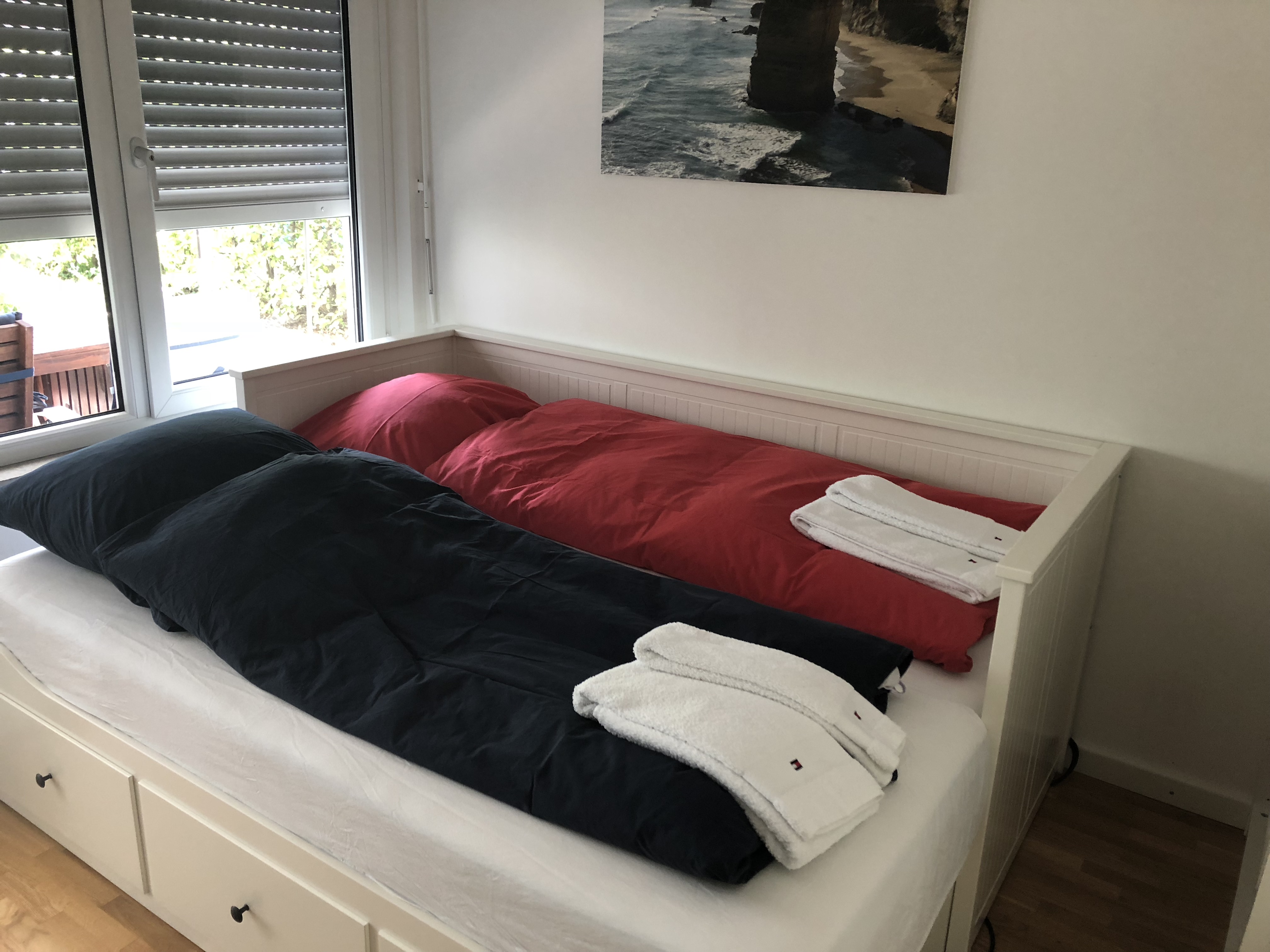 Guest room, 2 stops from Messe in Berg am Laim, Munich