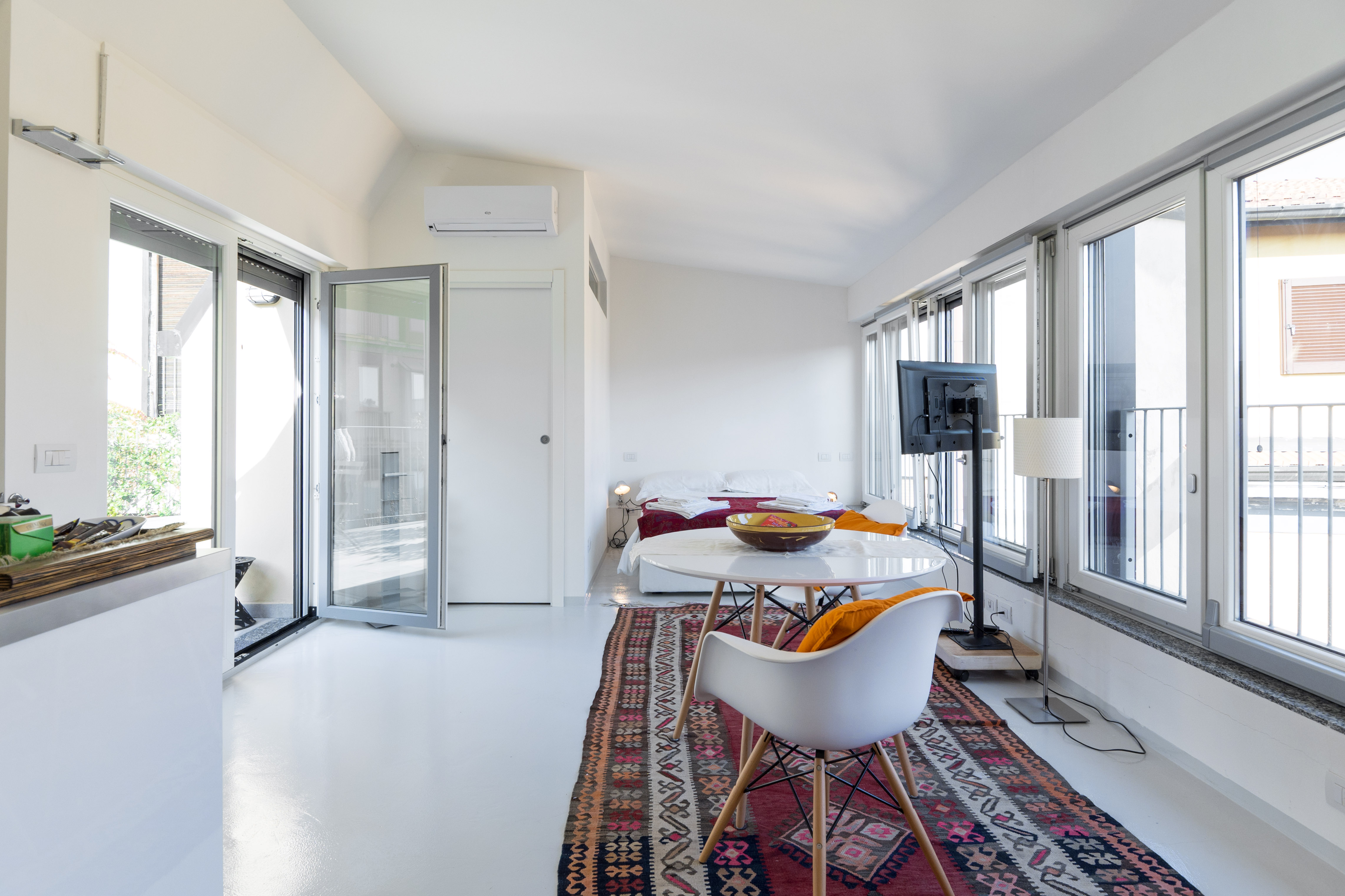 Amazing studio with terrace and view!Brera, center