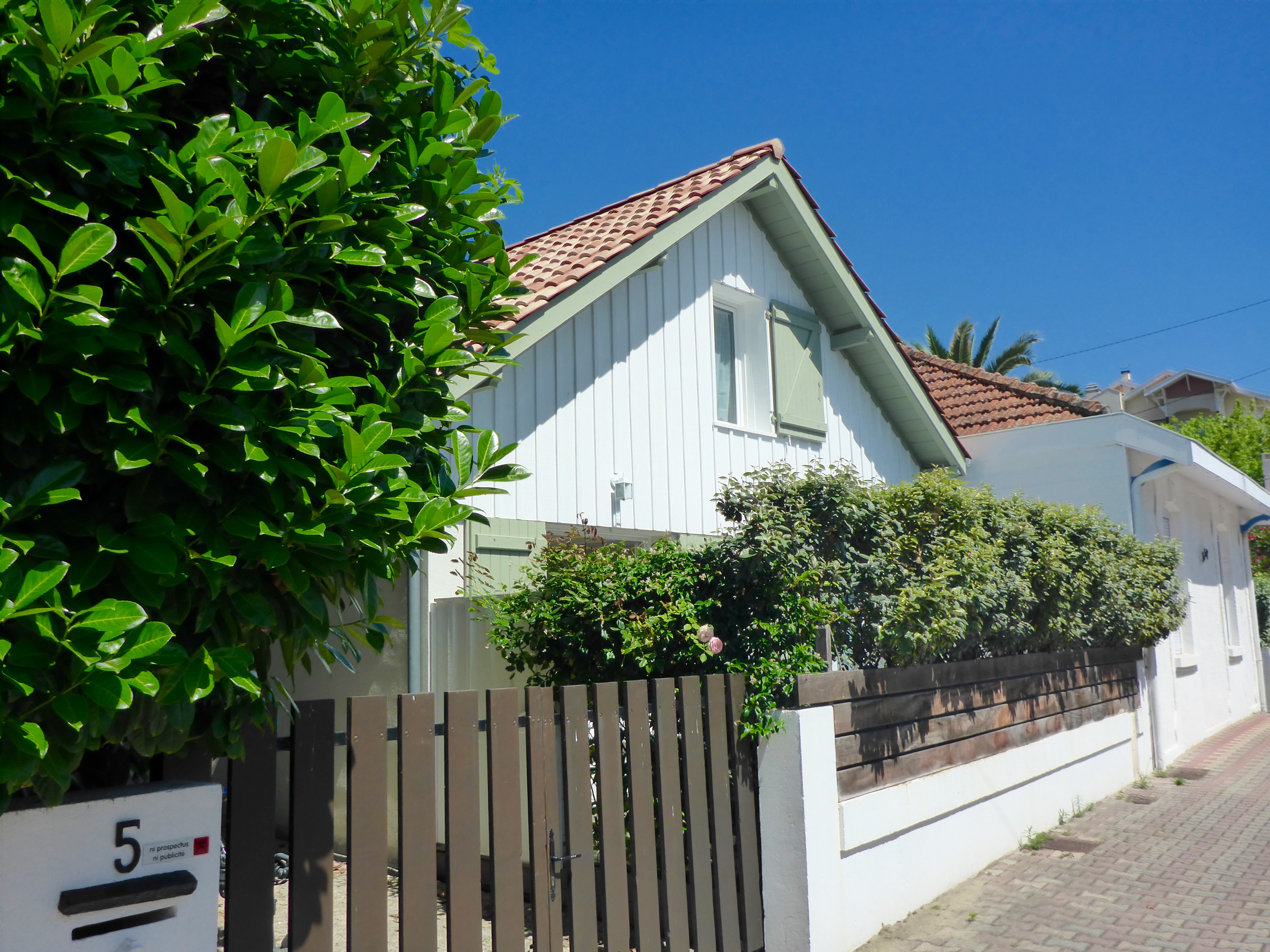 Villa BANCOT with terrace and parking, ideal for 2 to 3p.