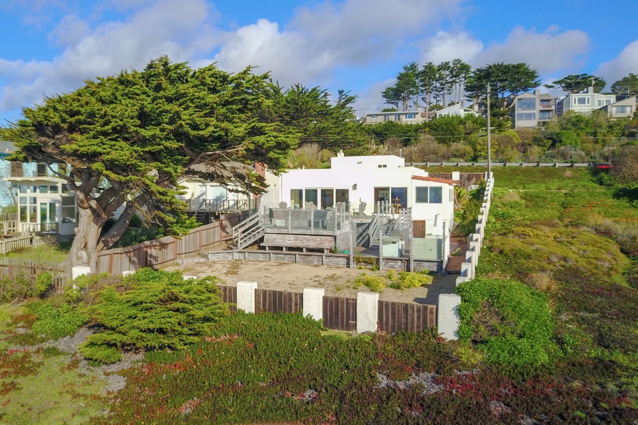 Half Moon Bay/Moss Beach House on The Ocean Bungalows for Rent in