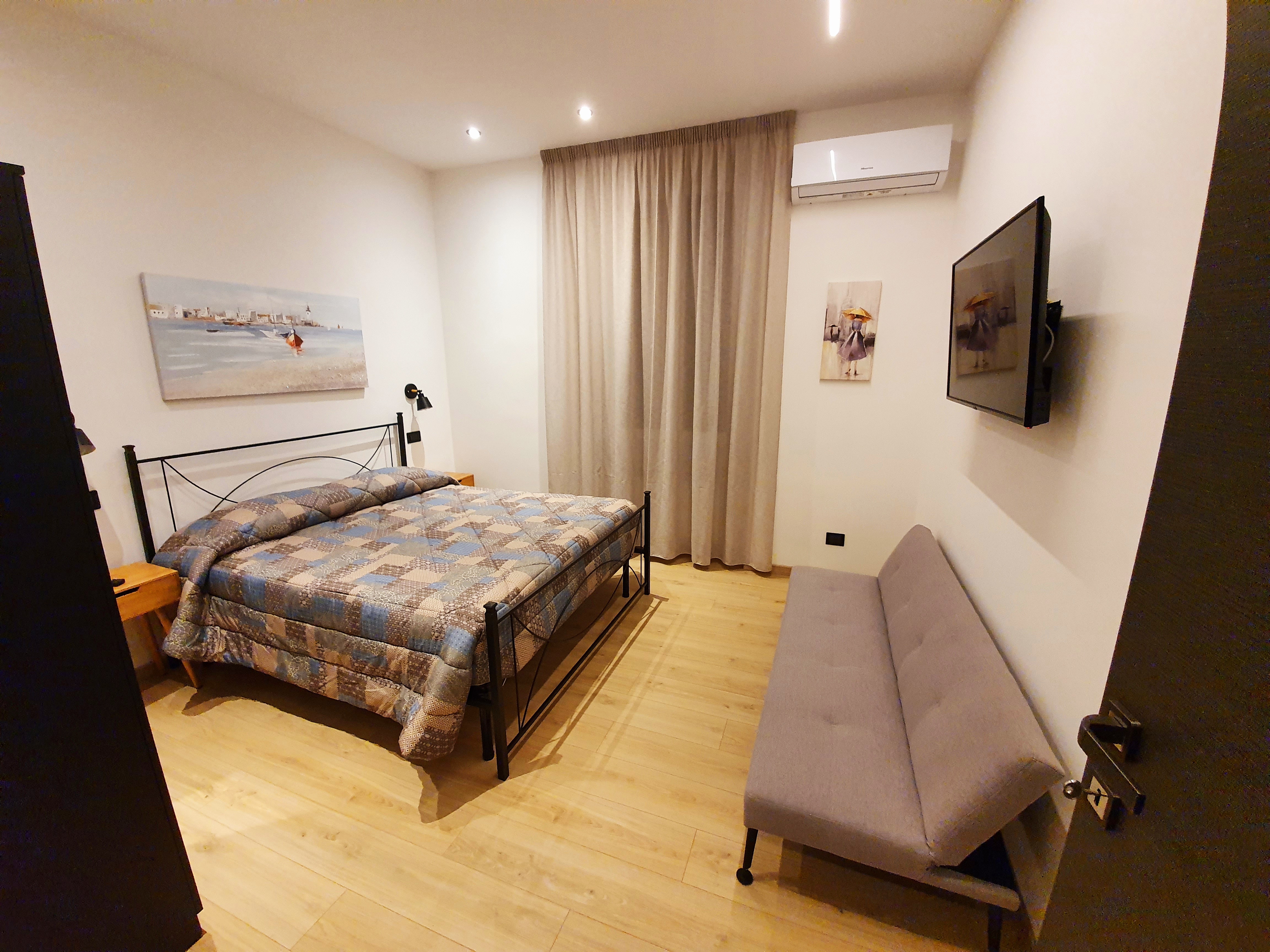 Cozy apartment near the sea