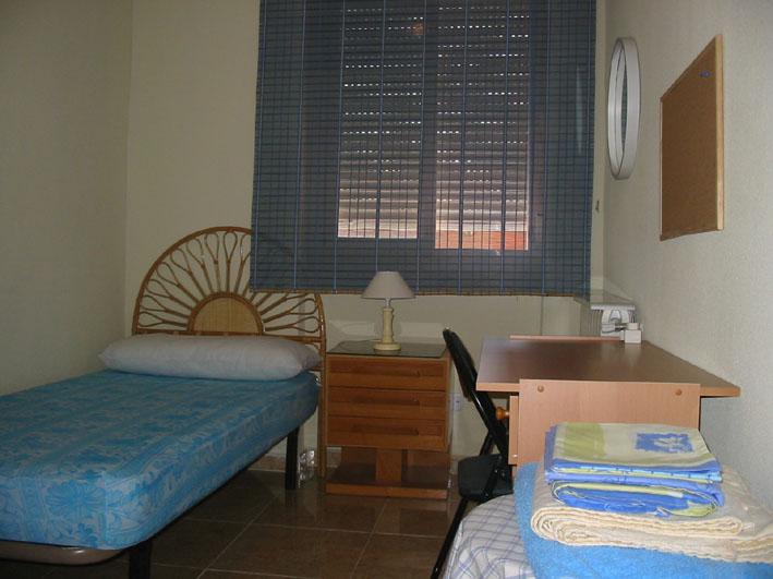 Single room in shared flat. Central in Pacífico, Madrid