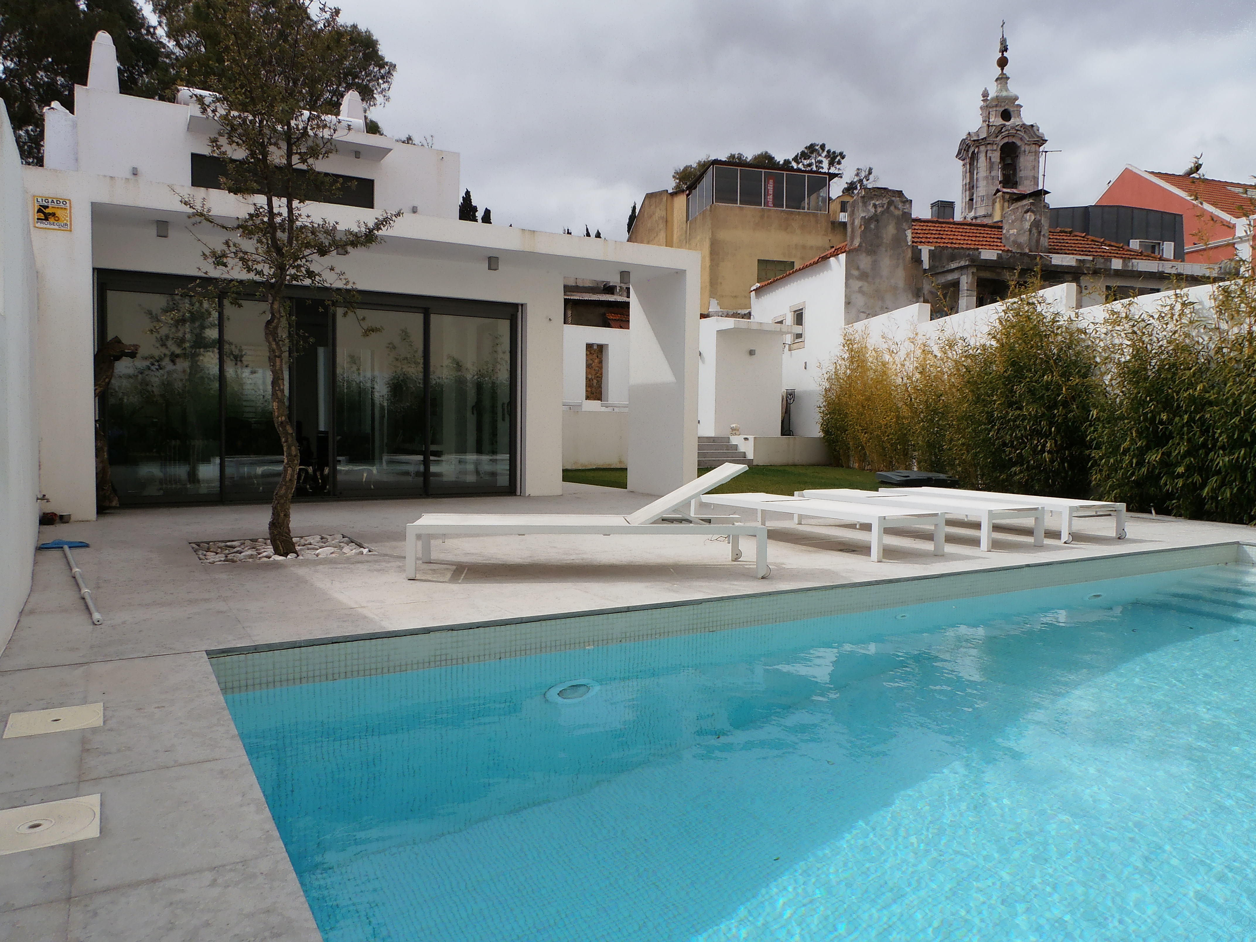 Luxurious/ En-suite/pool/Parking/garden in Ajuda, Lisbon