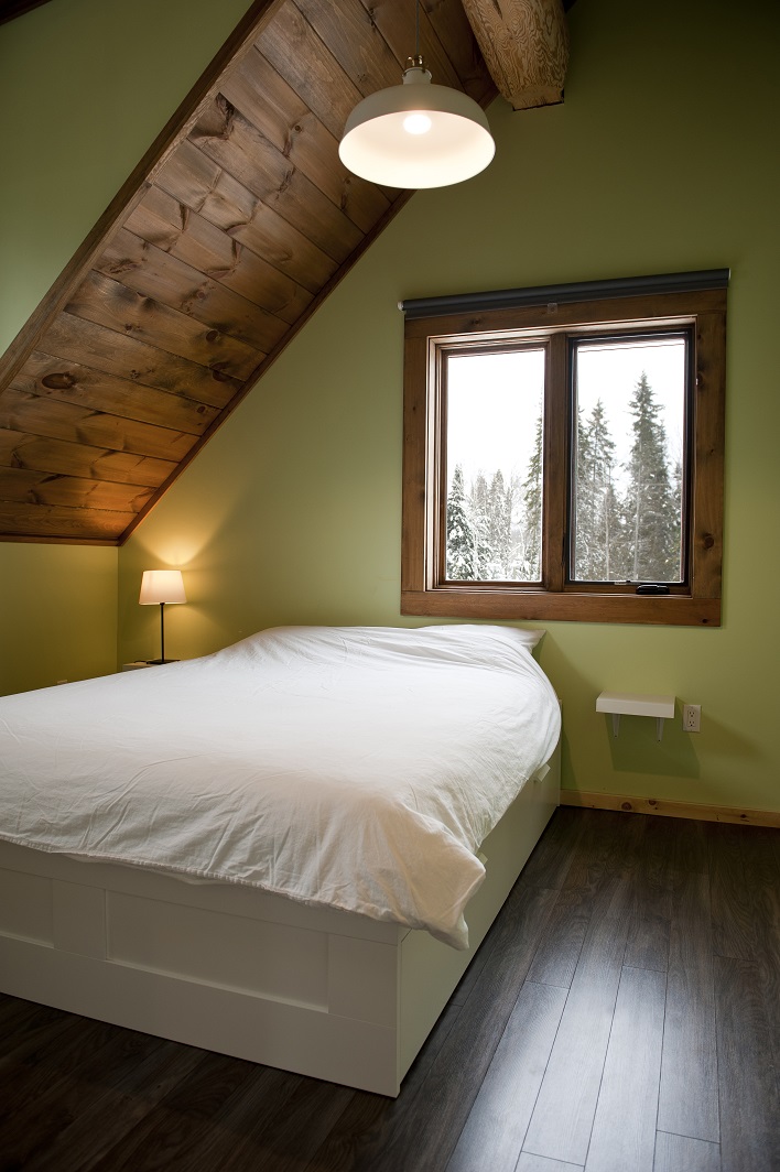 Beautiful and cozy log home Chalets for Rent in SaintDonatde