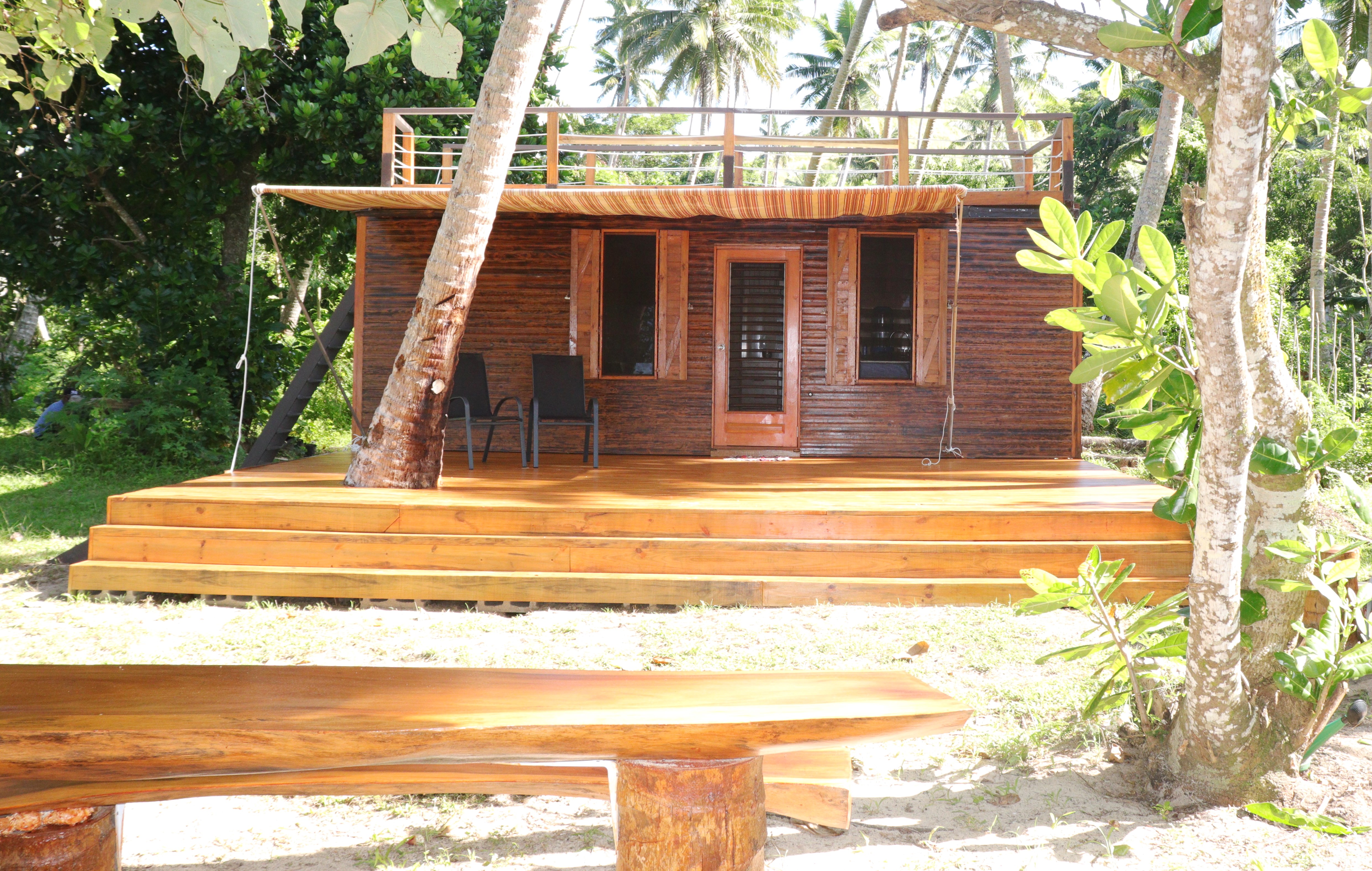 Go Native Fiji Beach House On The Beach Tiny Houses For Rent In