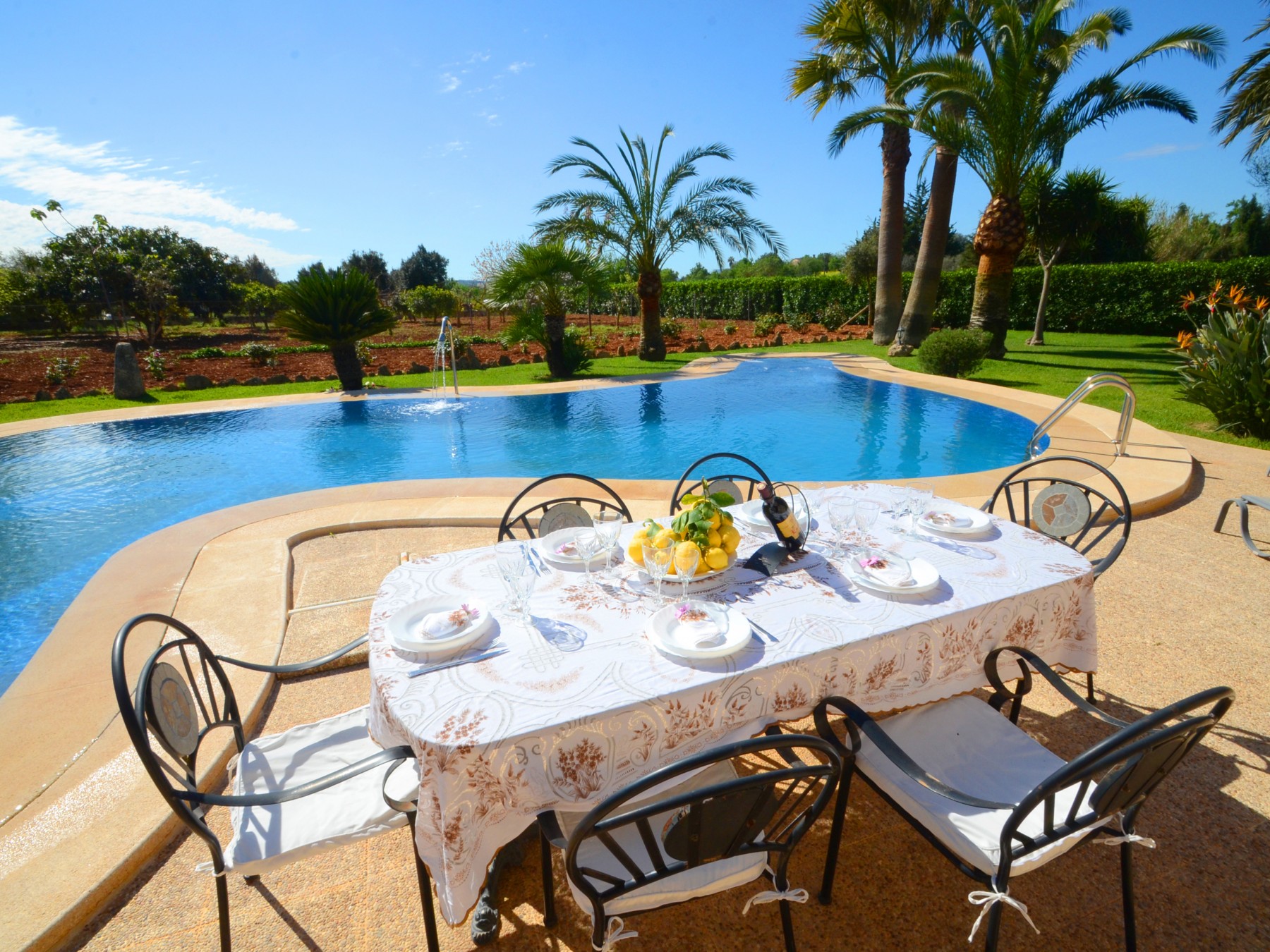 Can Rovey, villa for 8 with pool and gardens