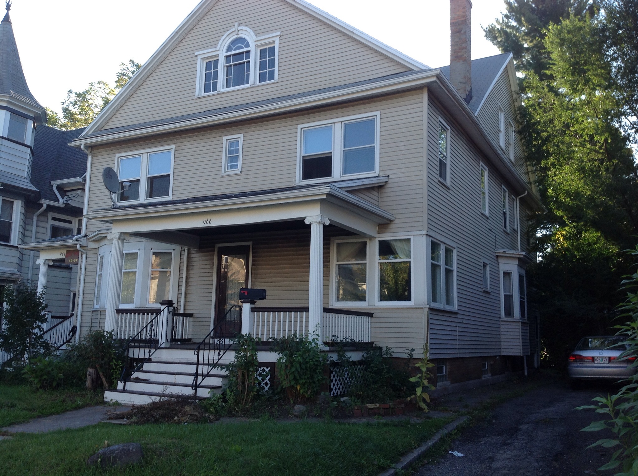 Large 3 bedroom, 2 story half house Apartments for Rent in Rochester