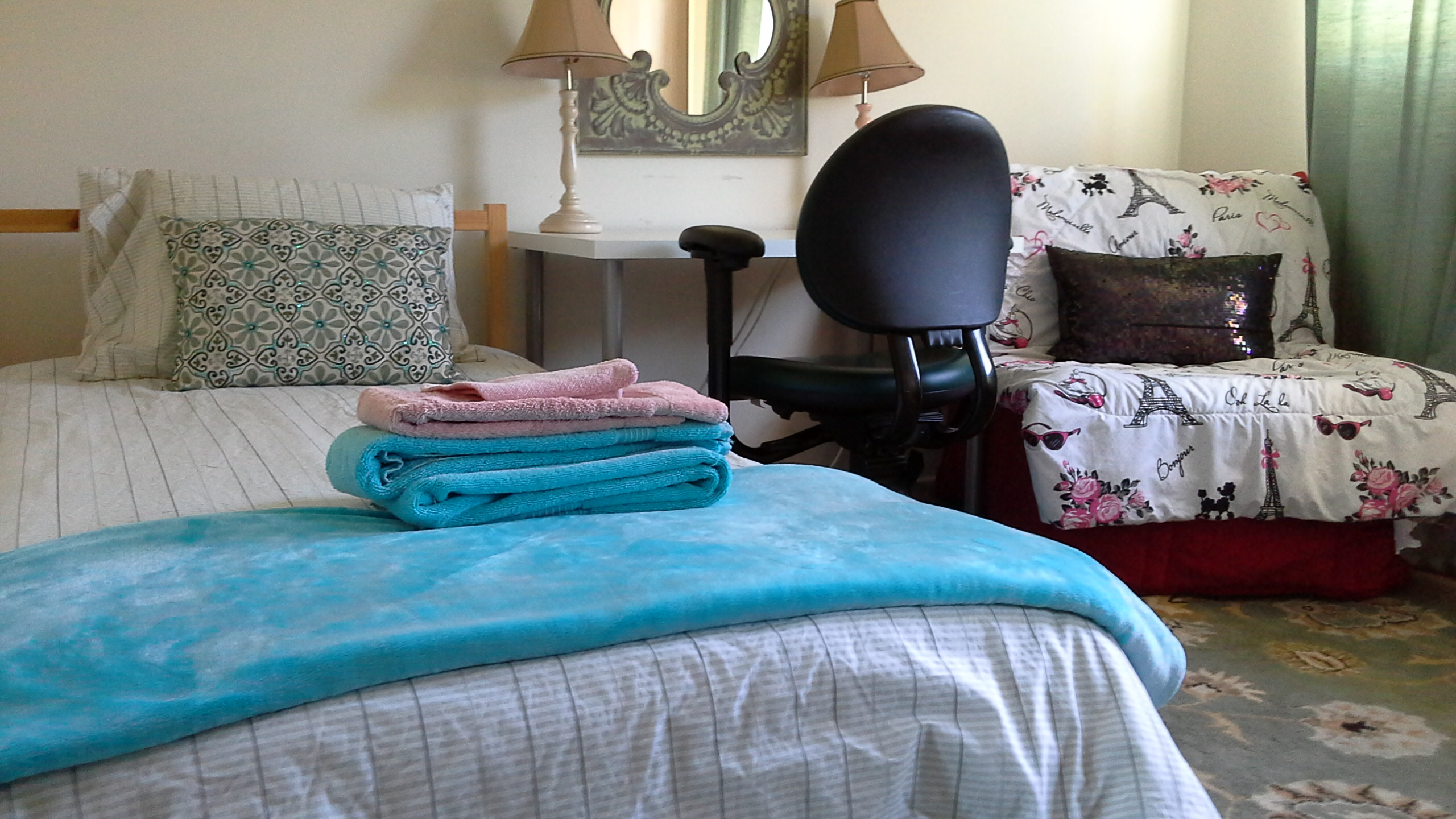 UCLA/USC/safe/best price & transportation in Palms, Los Angeles