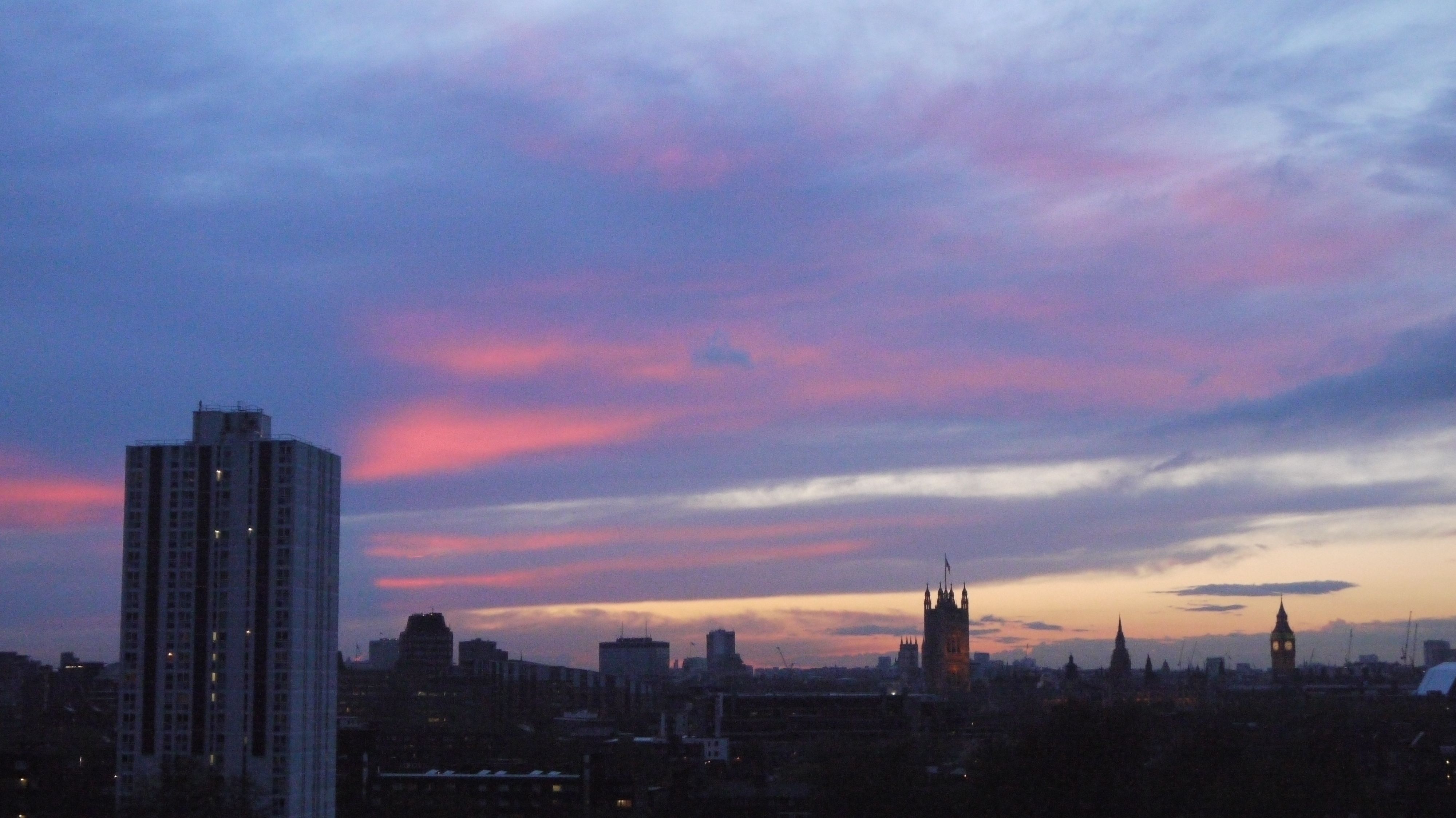 Stunning views over Central London! (room) in Lambeth, London