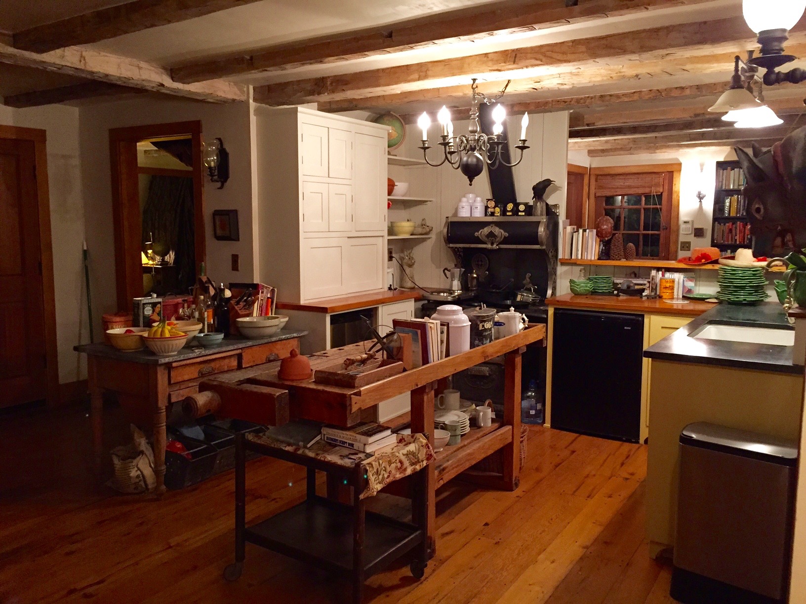 Remarkable Reader's Garden Retreat in the Country Houses for Rent in