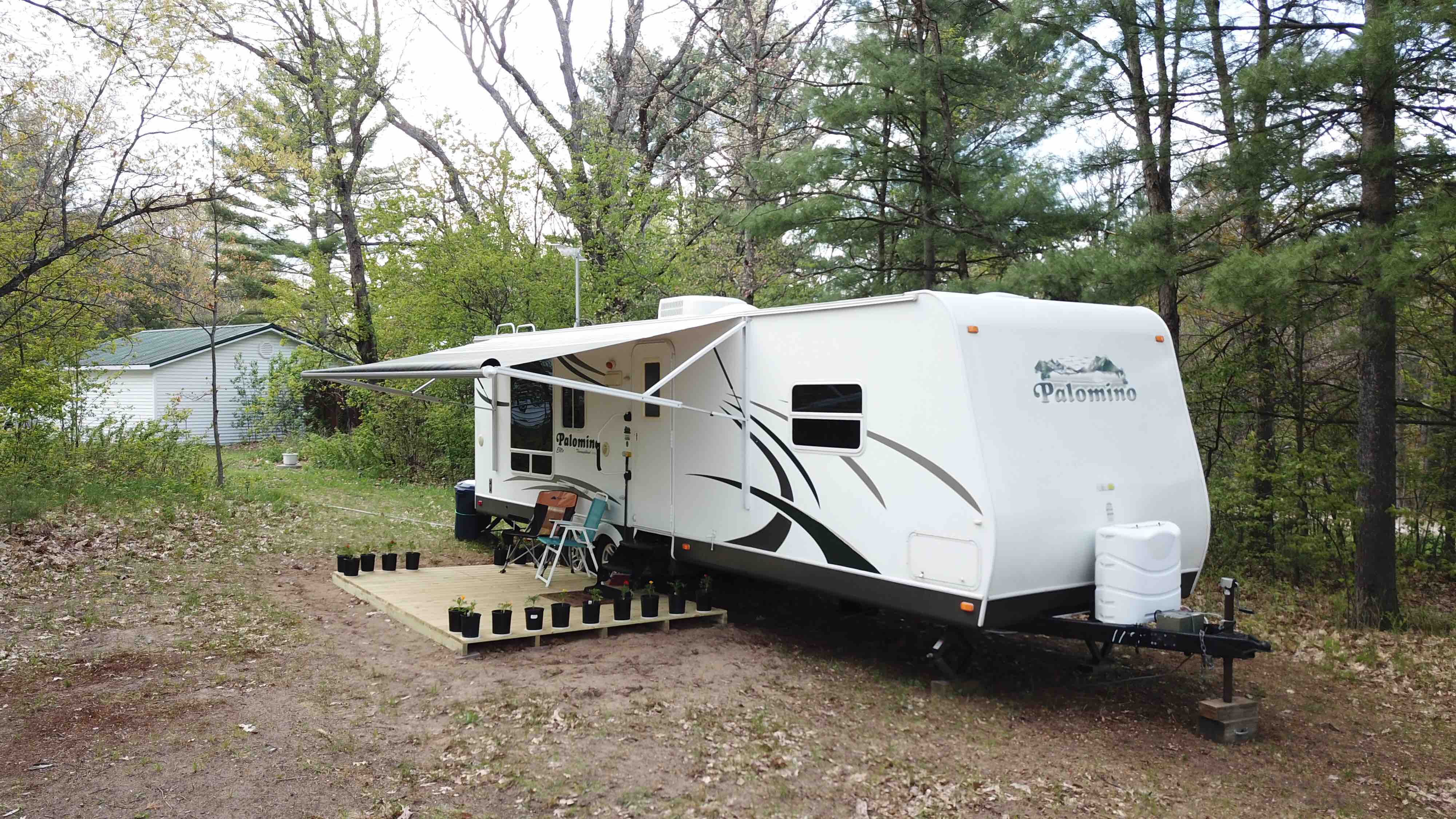 Enjoy private camping with lake view Guesthouses for Rent in Fife