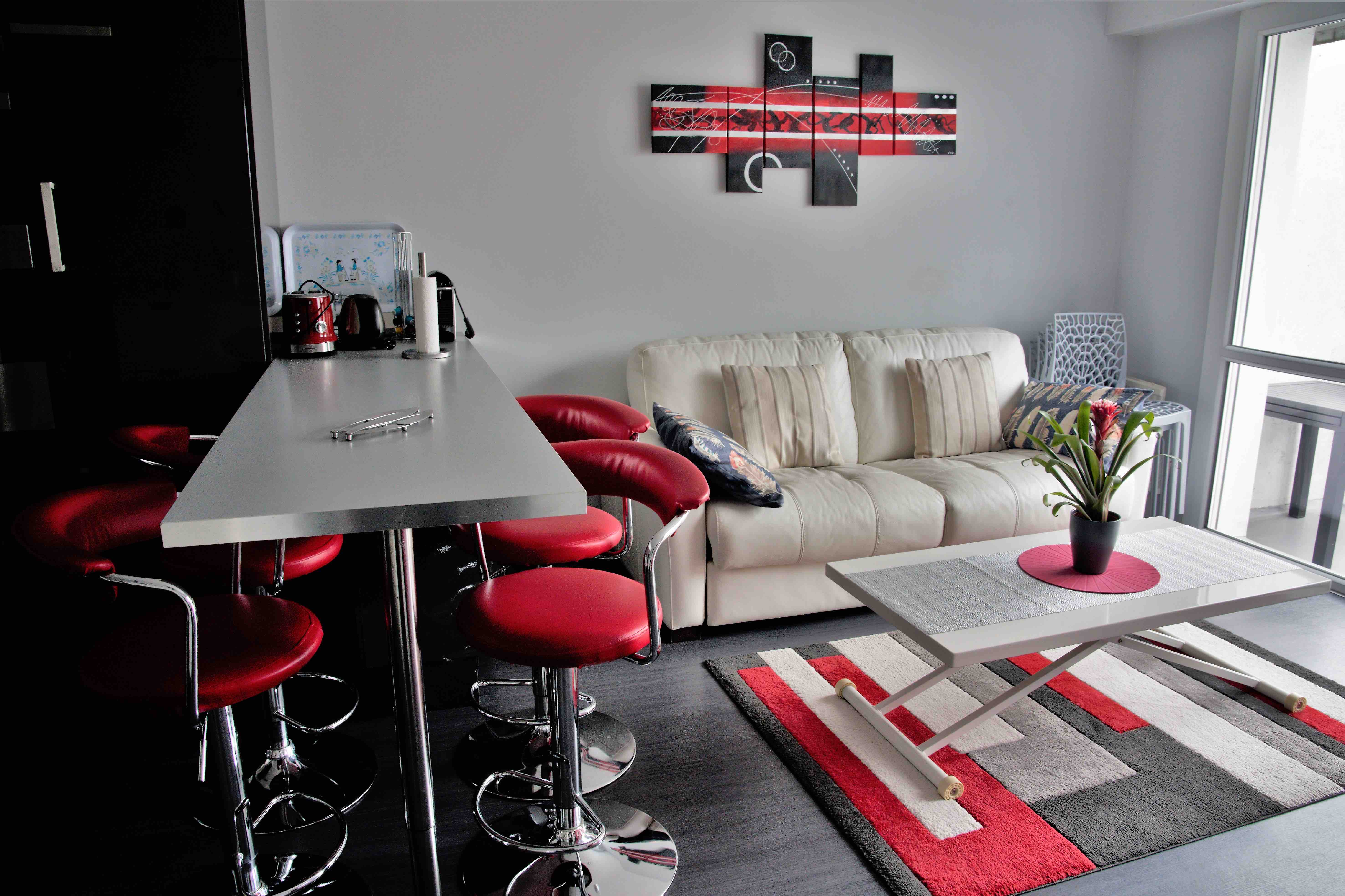 well-equipped apartment,very nice , bright